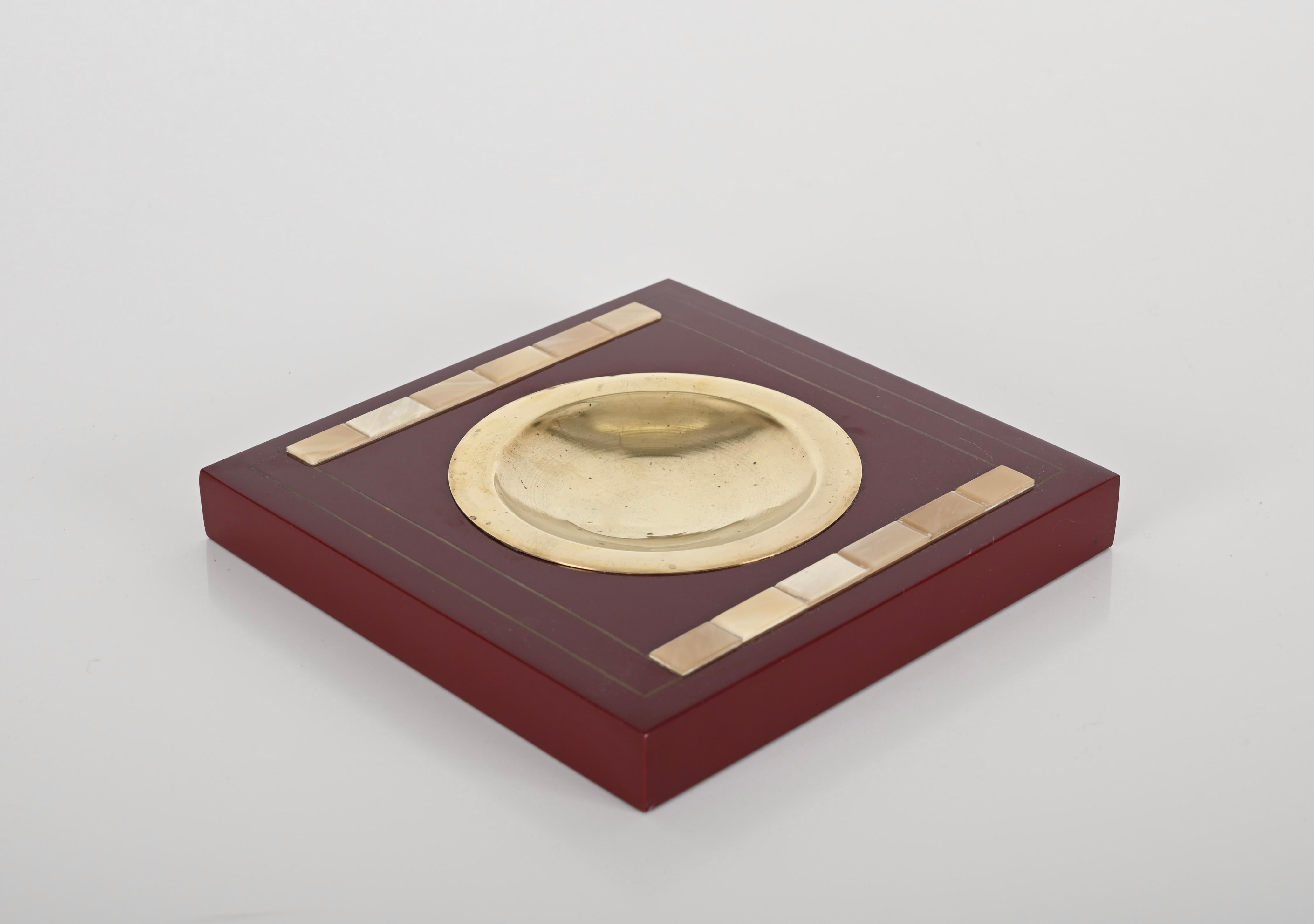 Mid-Century Burgundy Lacquer and Brass Vide-Poche or Ashtray, Italy, Dior 1970s In Good Condition For Sale In Roma, IT