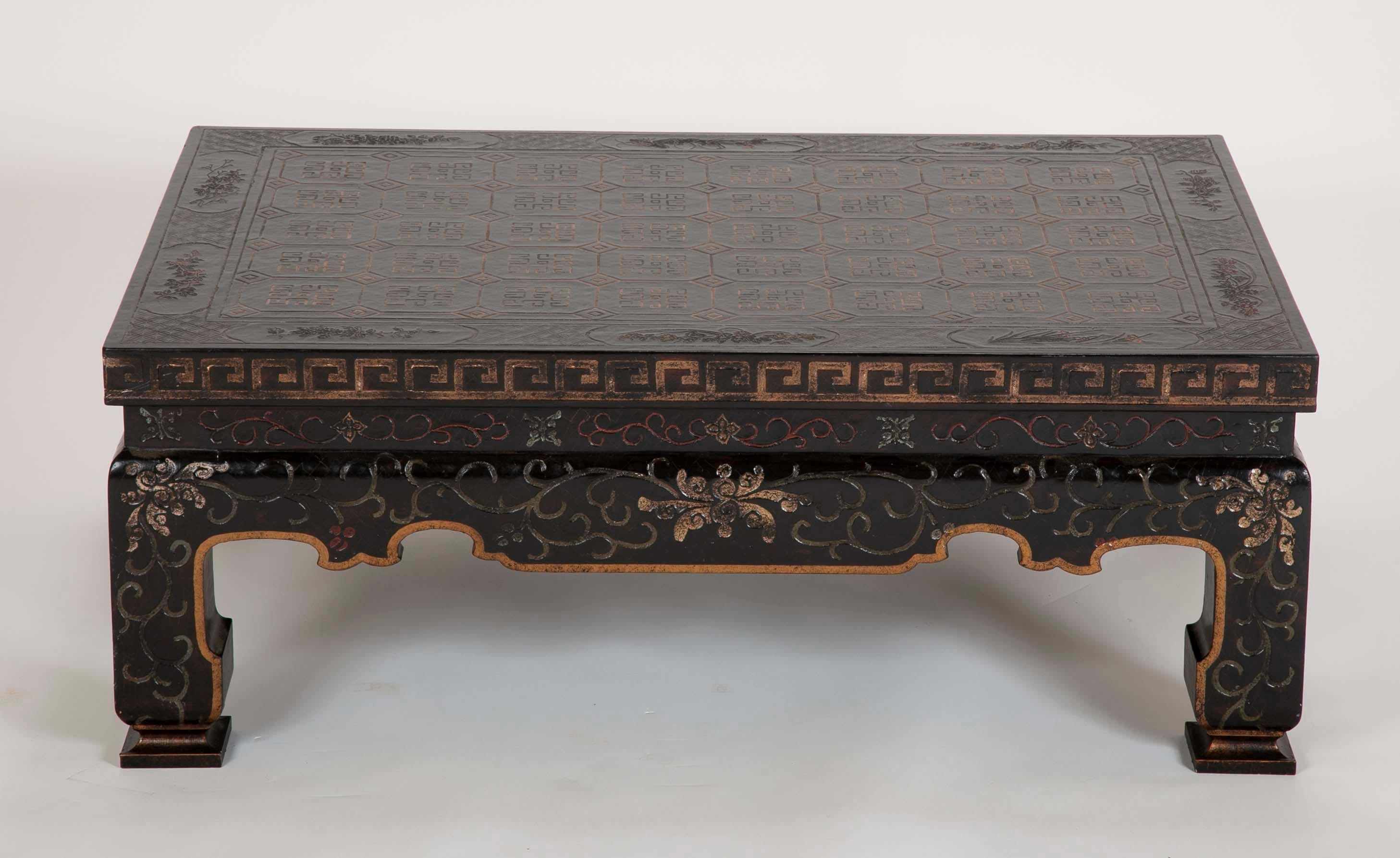 American Midcentury Black Lacquer and Gilt Coffee Table with Chinoiserie Decoration