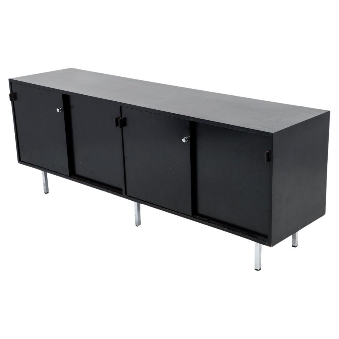 Américain Mid century Black Lacquer Florence Knoll office Cabinet Credenza leather pulls en vente