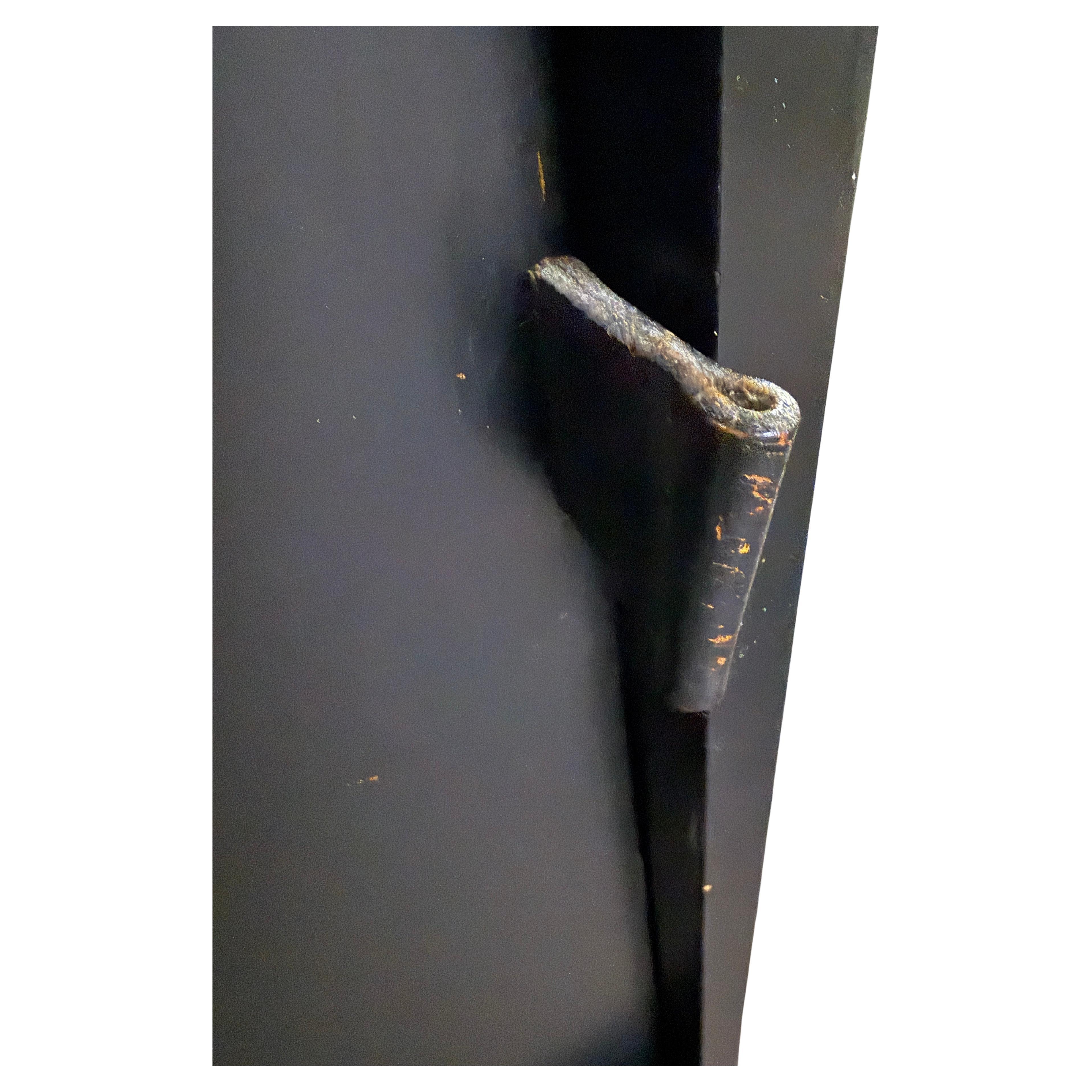 Américain Mid century Black Lacquer Florence Knoll office Cabinet Credenza leather pulls