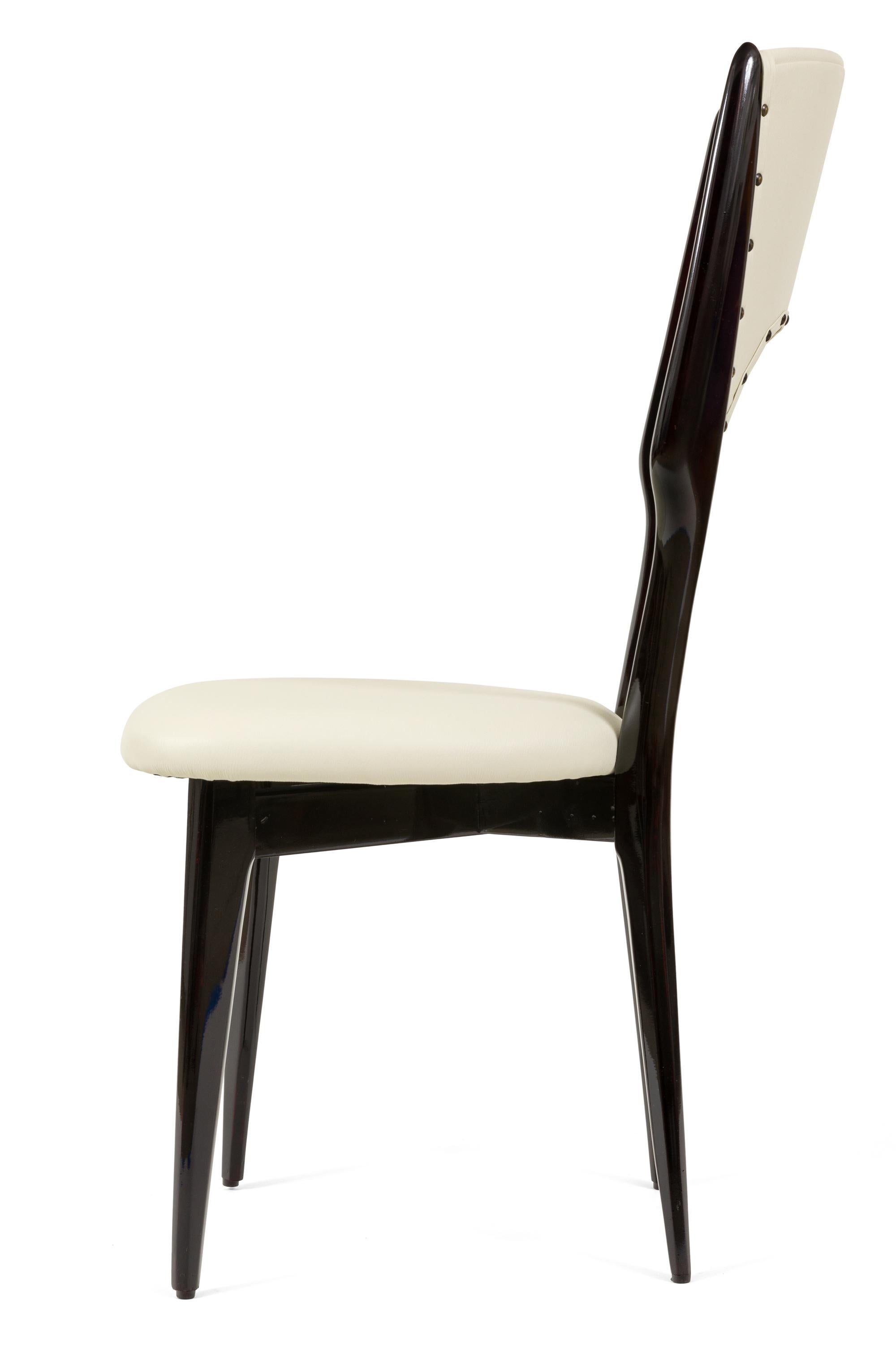Mid-Century Black Lacquer & White Leather Dining Chairs, Italy 1950s In Excellent Condition In New York, NY