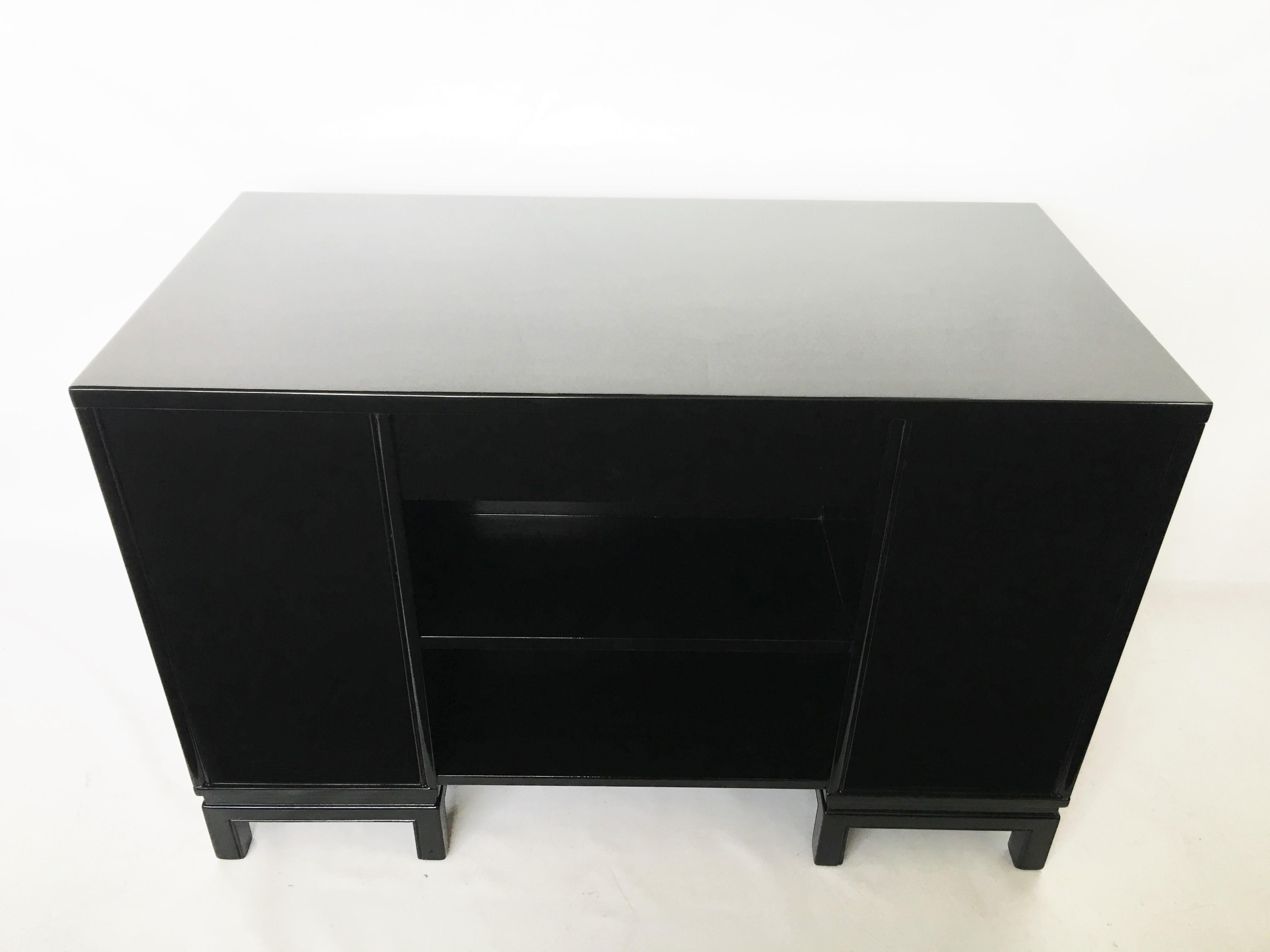 Midcentury Black Lacquered Desk by Landstorm Furniture In Good Condition In Dallas, TX