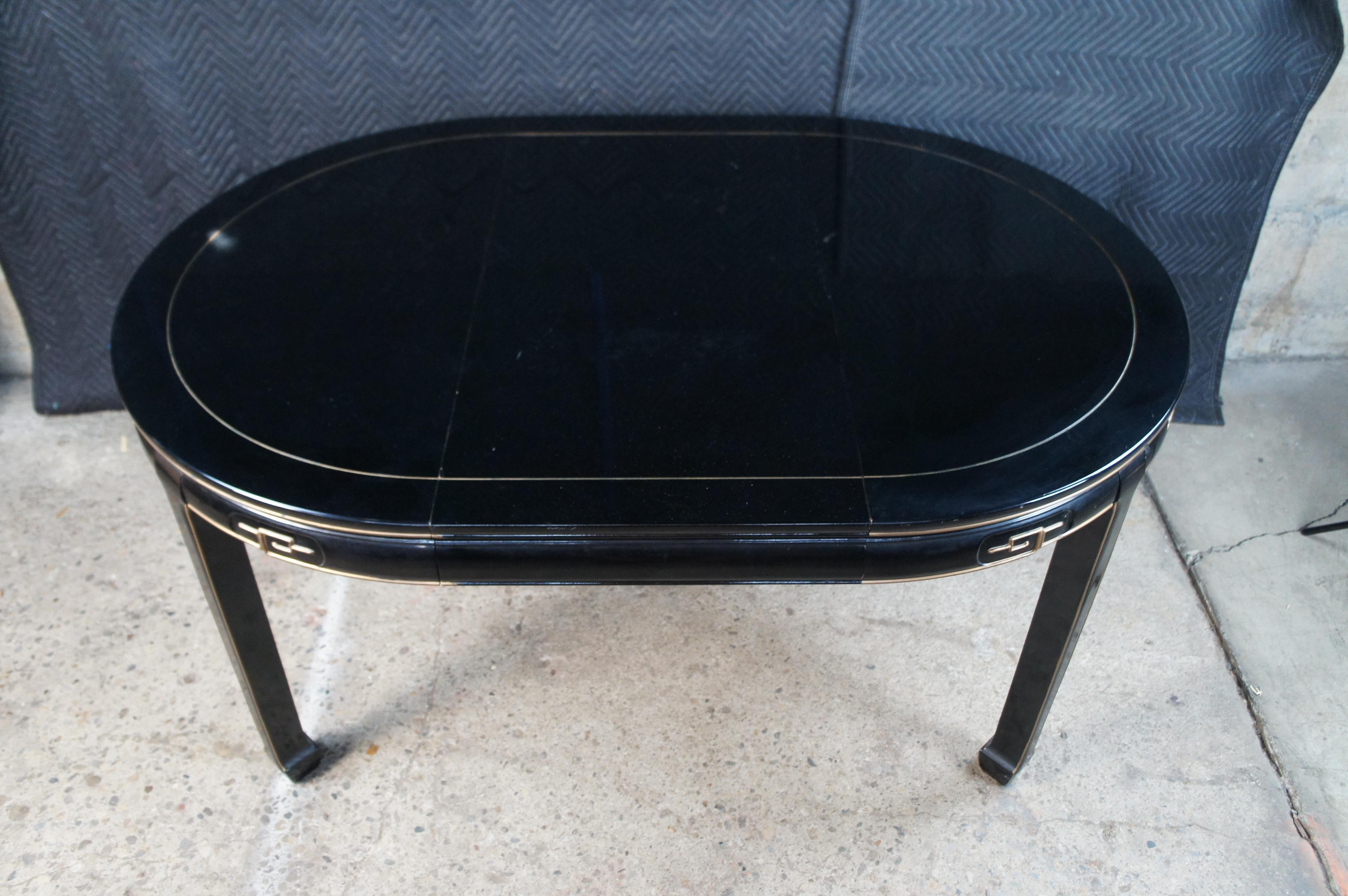 Mid Century Black Lacquered Oriental Chinoiserie Round Extendable Dining Table For Sale 5