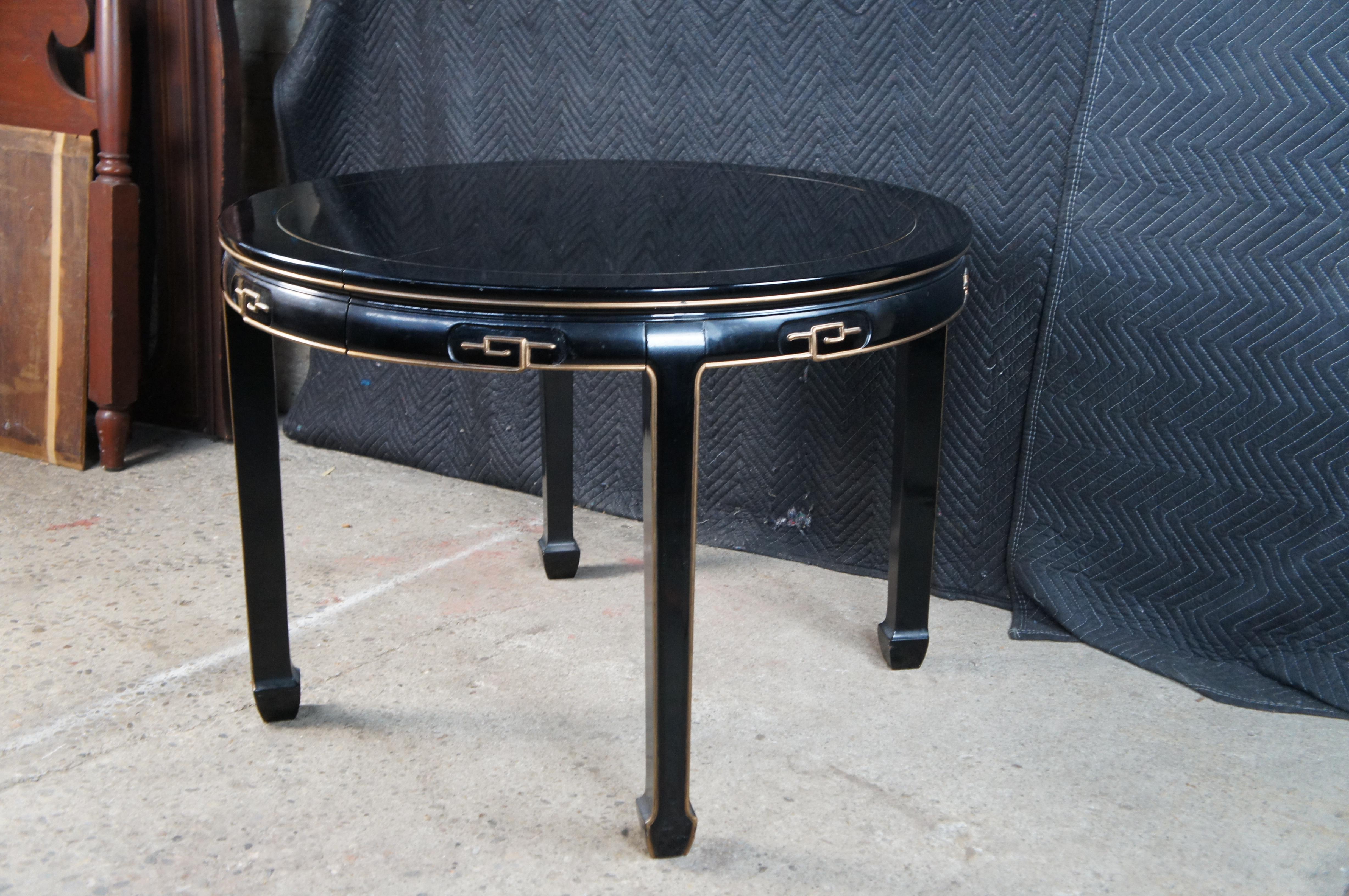 Mid Century Black Lacquered Oriental Chinoiserie Round Extendable Dining Table In Fair Condition For Sale In Dayton, OH