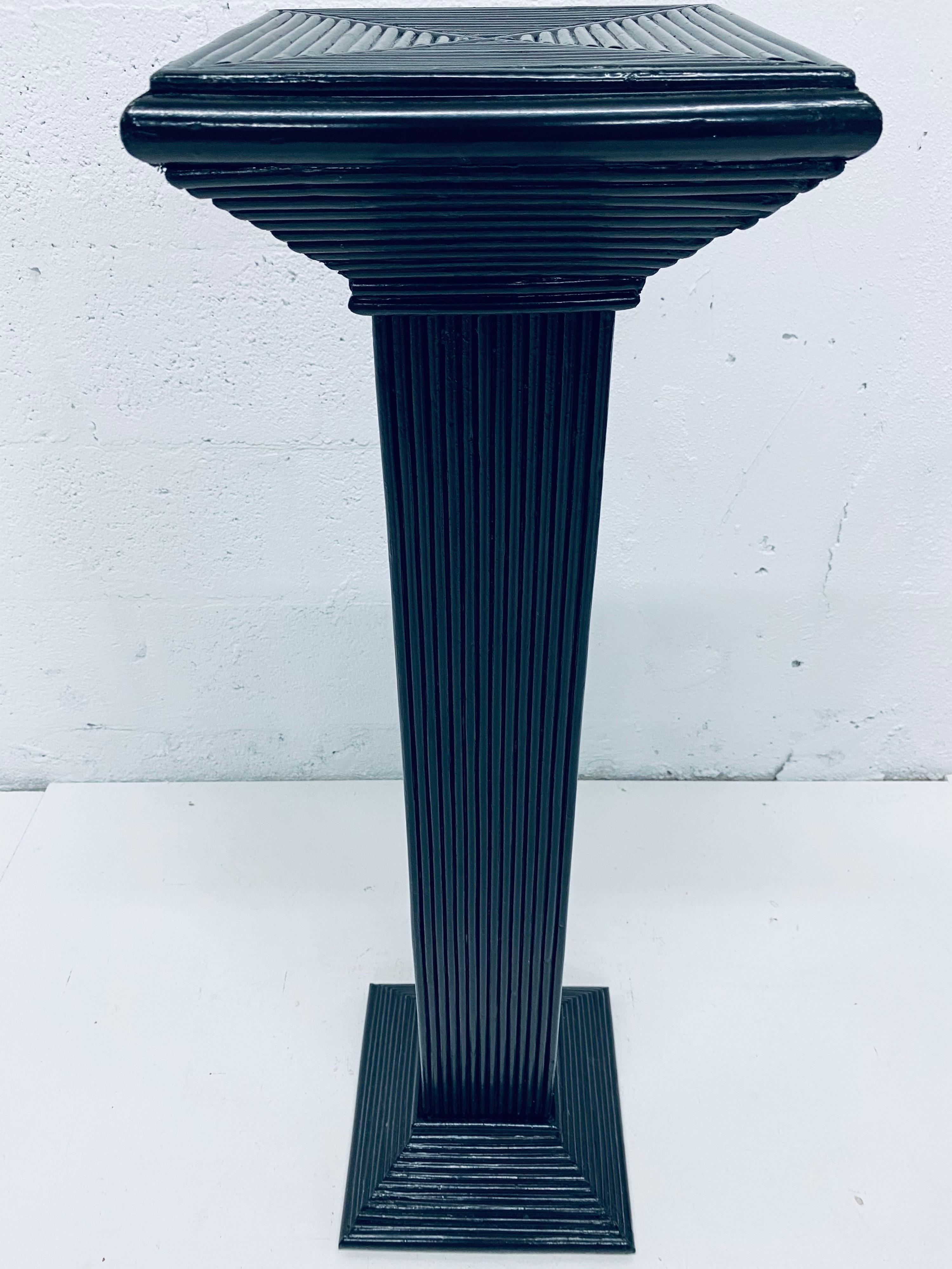 Mid-Century Modern Midcentury Black Lacquered Pencil Reed Rattan Pedestal Table For Sale