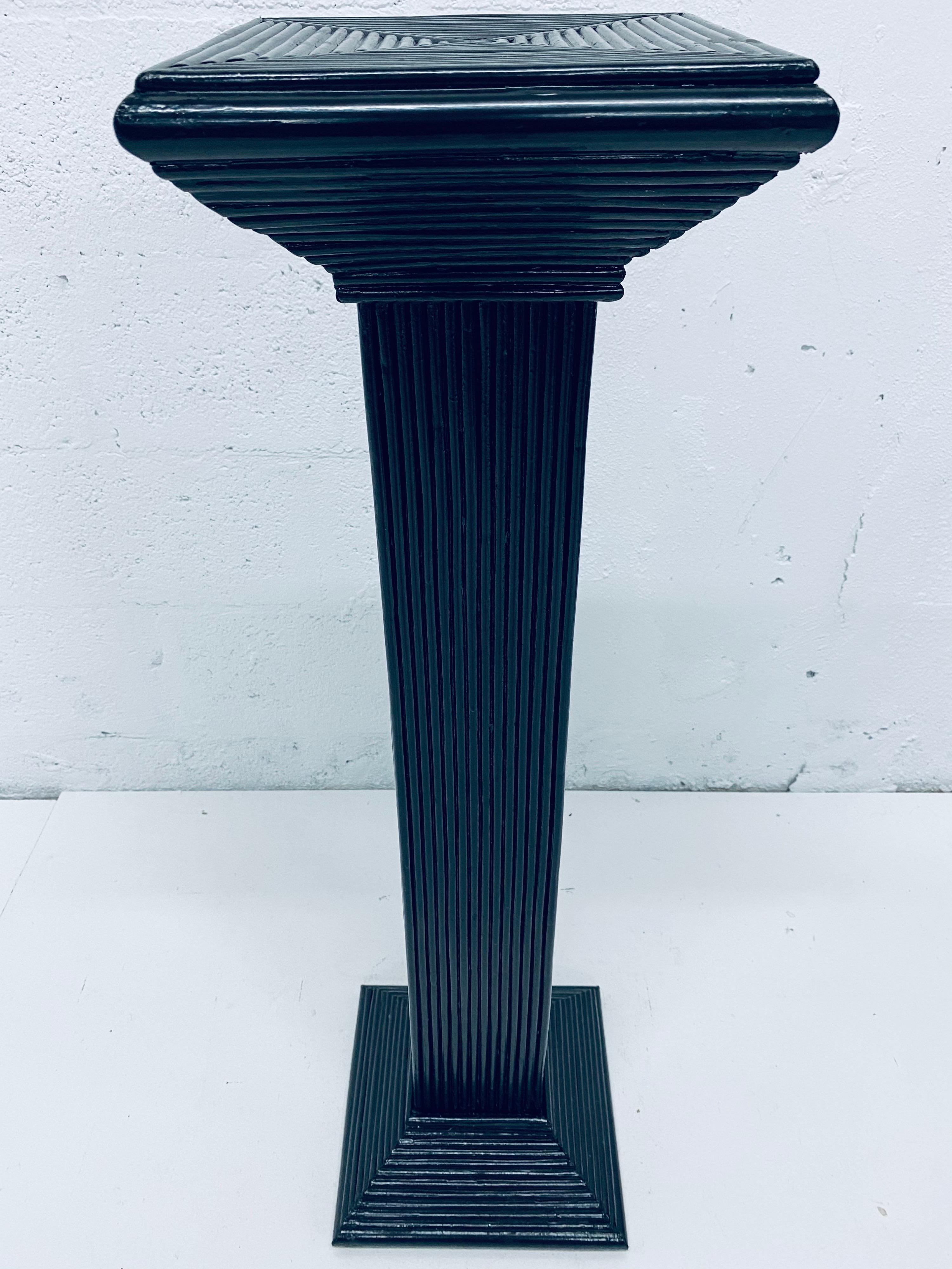 Unknown Midcentury Black Lacquered Pencil Reed Rattan Pedestal Table For Sale