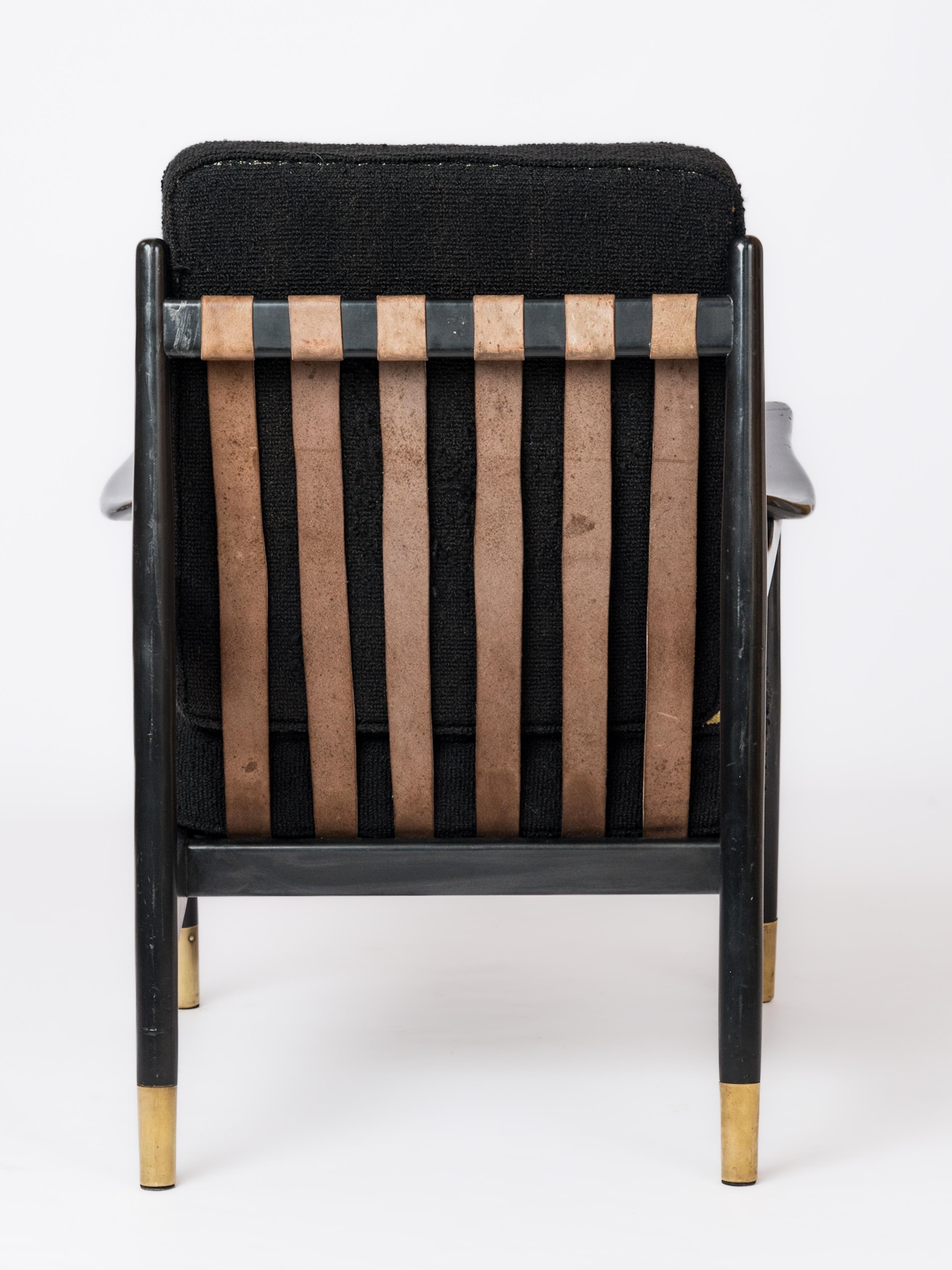 Italian Mid Century Black Lacquered Wood Armchair in style of Gio Ponti - Italy 1960's For Sale