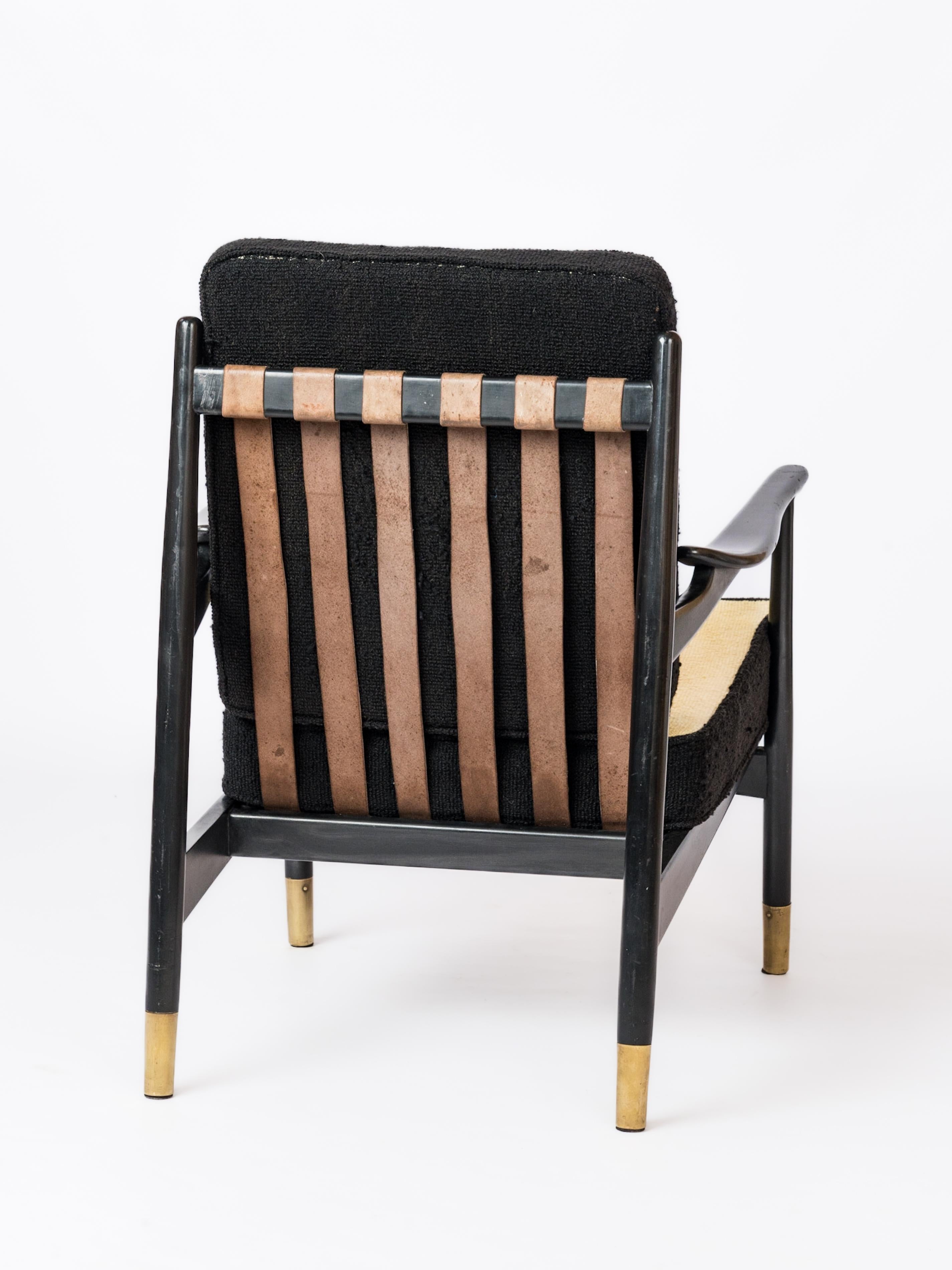 Mid Century Black Lacquered Wood Armchair in style of Gio Ponti - Italy 1960's In Fair Condition For Sale In New York, NY