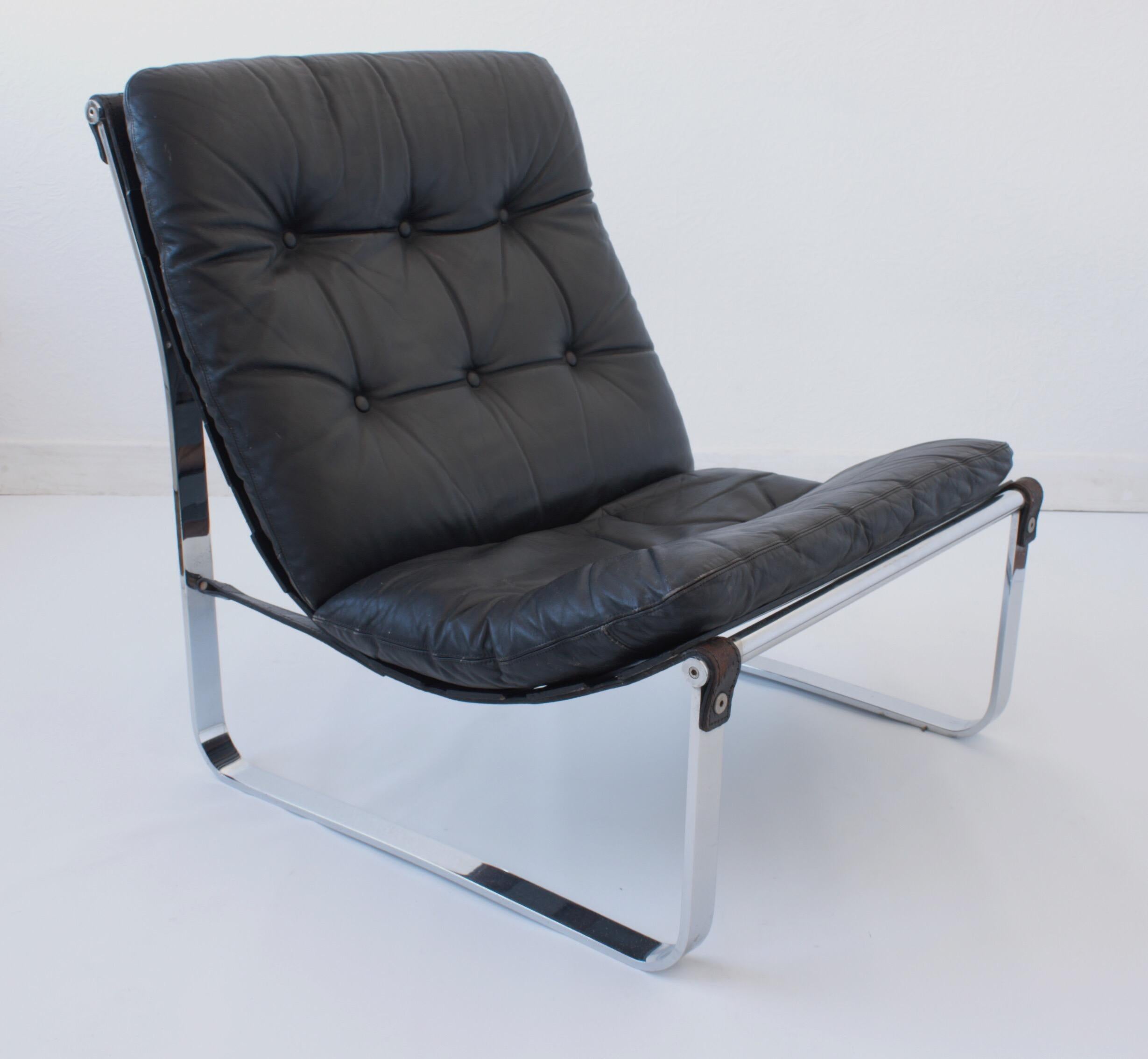 Late 20th Century Midcentury Black Leather and Chrome Chair by Relling for Westnofa, circa 1970 For Sale