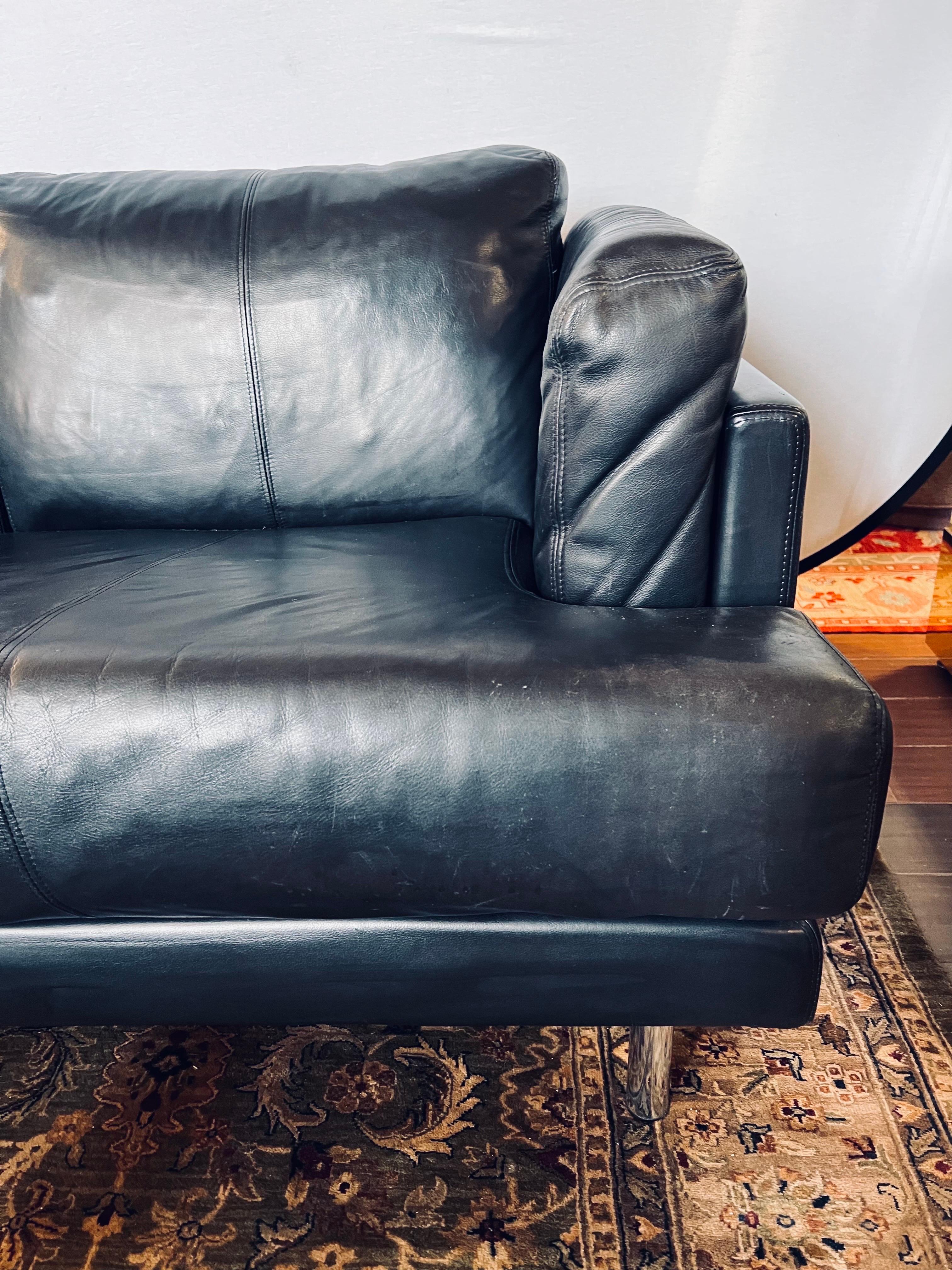 Midcentury Black Leather and Chrome Sofa by Directional In Good Condition In West Hartford, CT