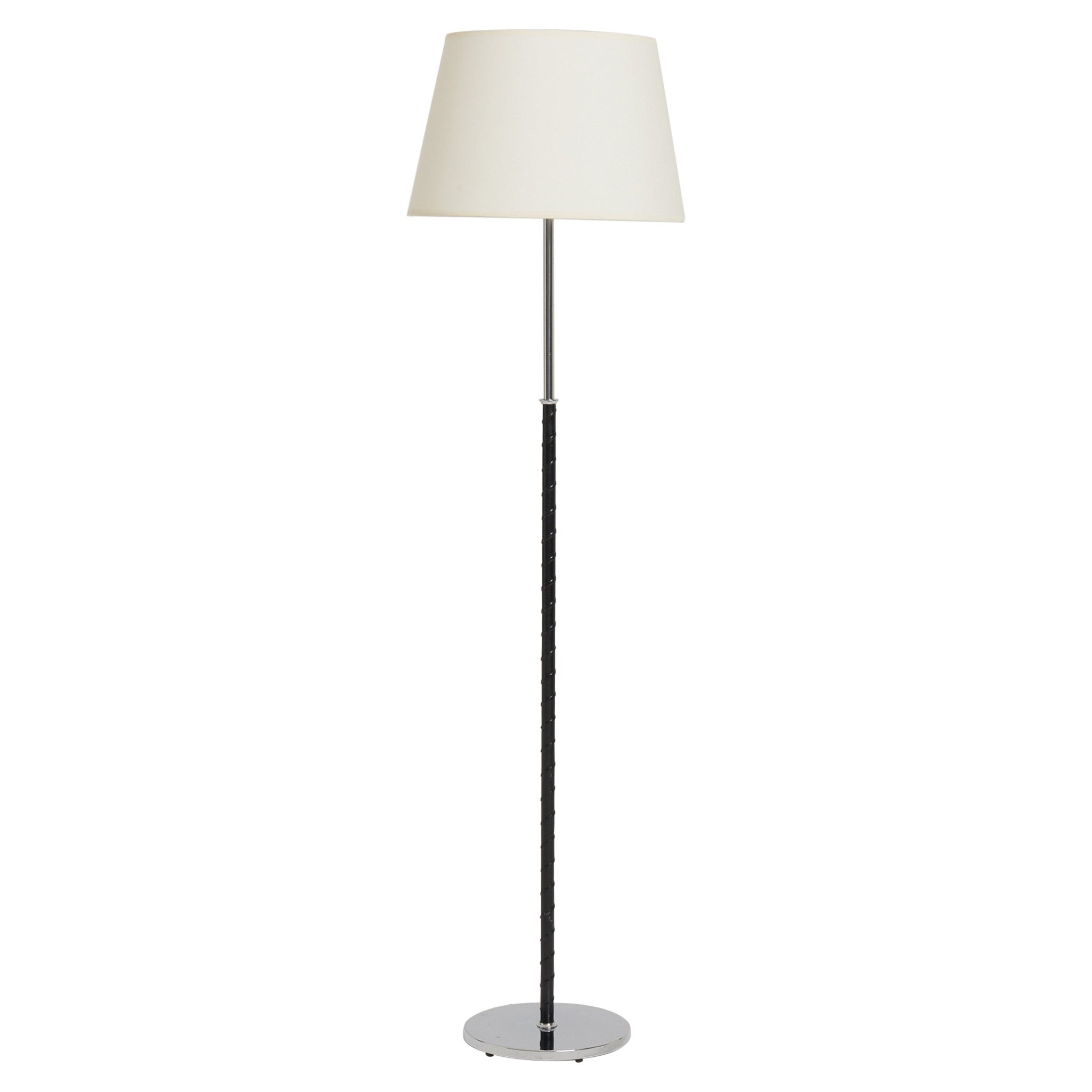Lampada da terra di metà secolo in pelle nera e nichel