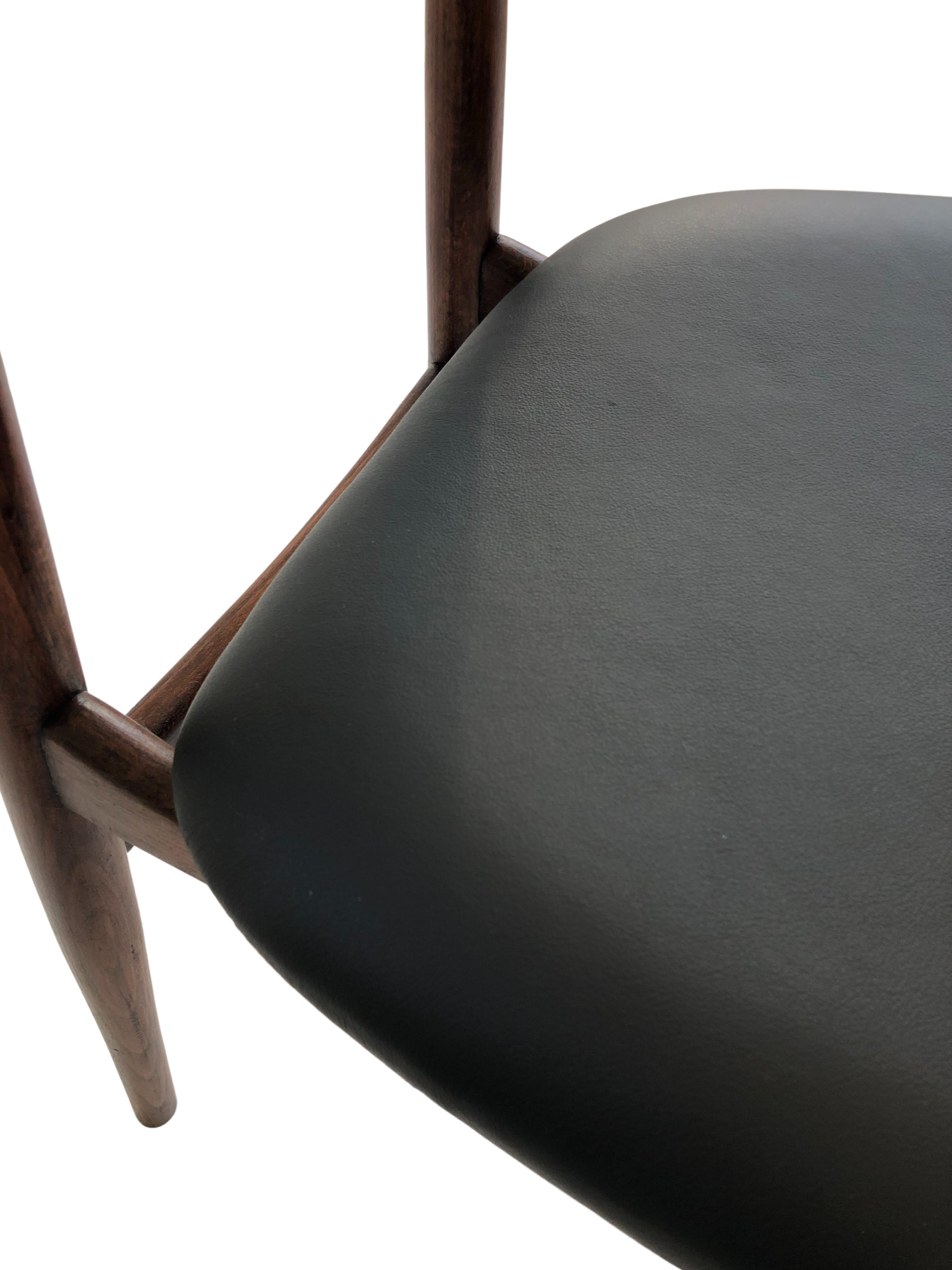 Mid-Century Black Leather Dining Chair by Rajmund Hałas, 1960s In Excellent Condition In WARSZAWA, 14