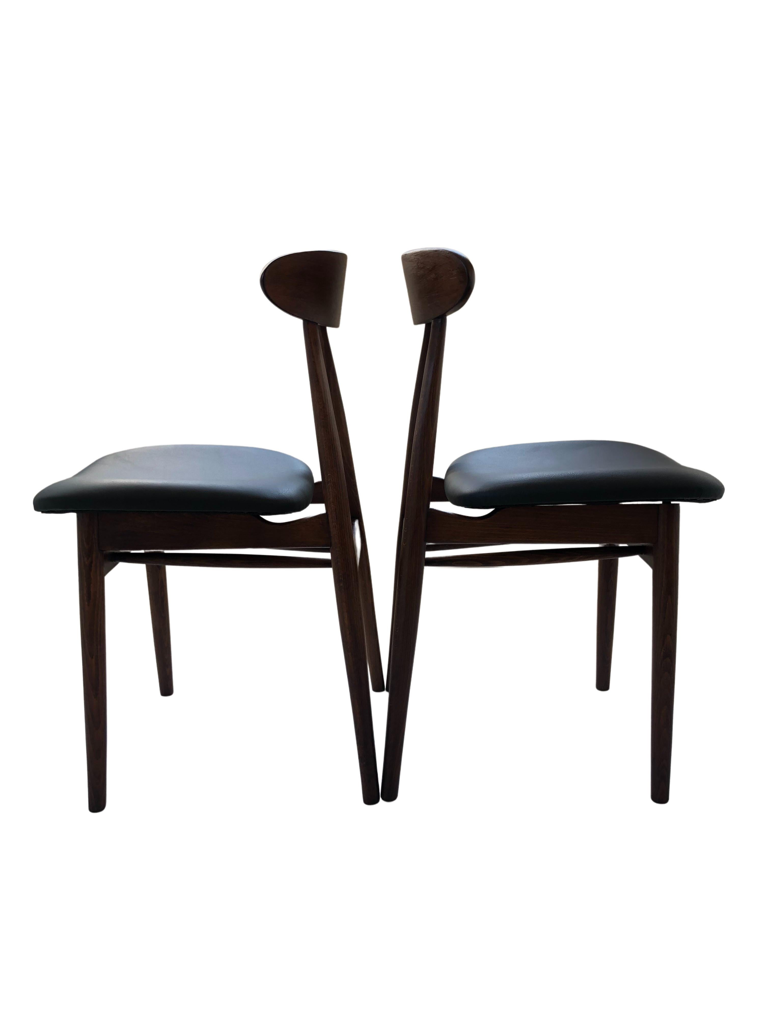 Mid-Century Black Leather Dining Chairs by Rajmund Hałas, 1960s, Set of 2 3