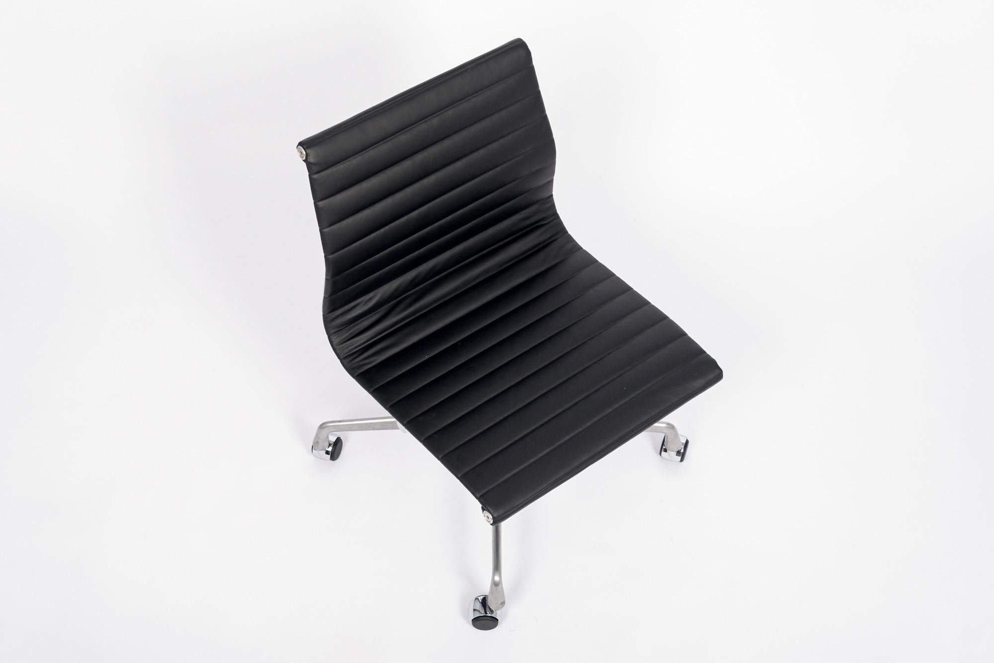 Mid Century Black Leather Office Chair by Eames for Herman Miller 3
