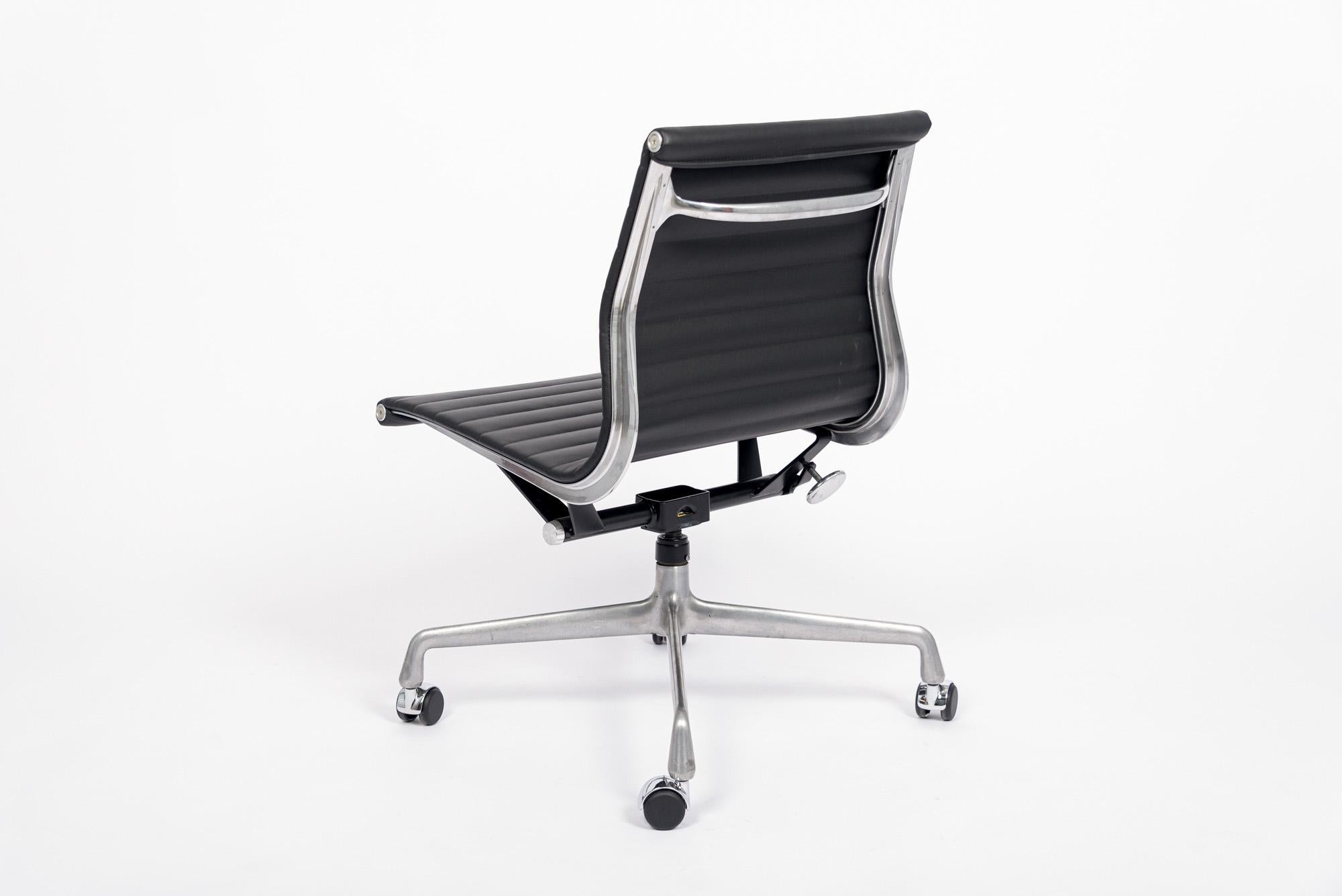Mid Century Black Leather Office Chair by Eames for Herman Miller 2