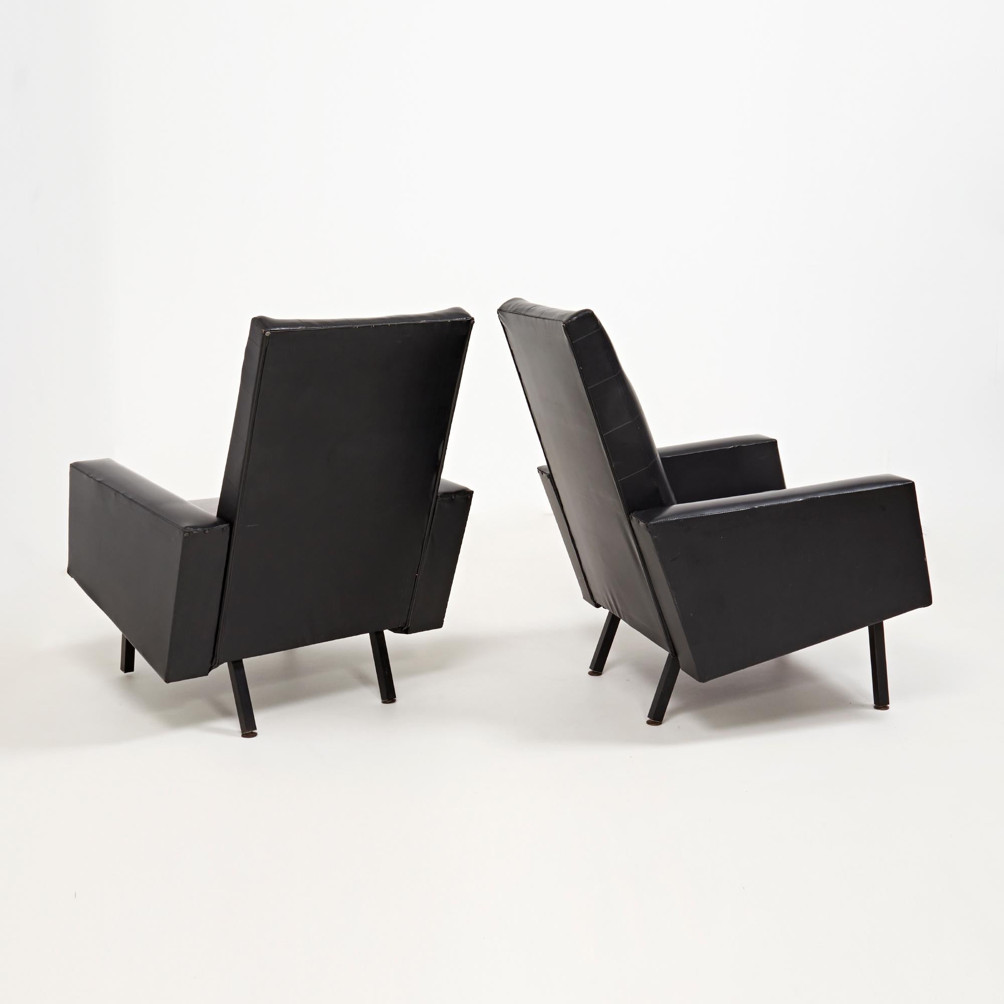 Mid-Century Modern Mid Century Black Leather Pierre Guariche Style Armchairs, Set of 2 For Sale