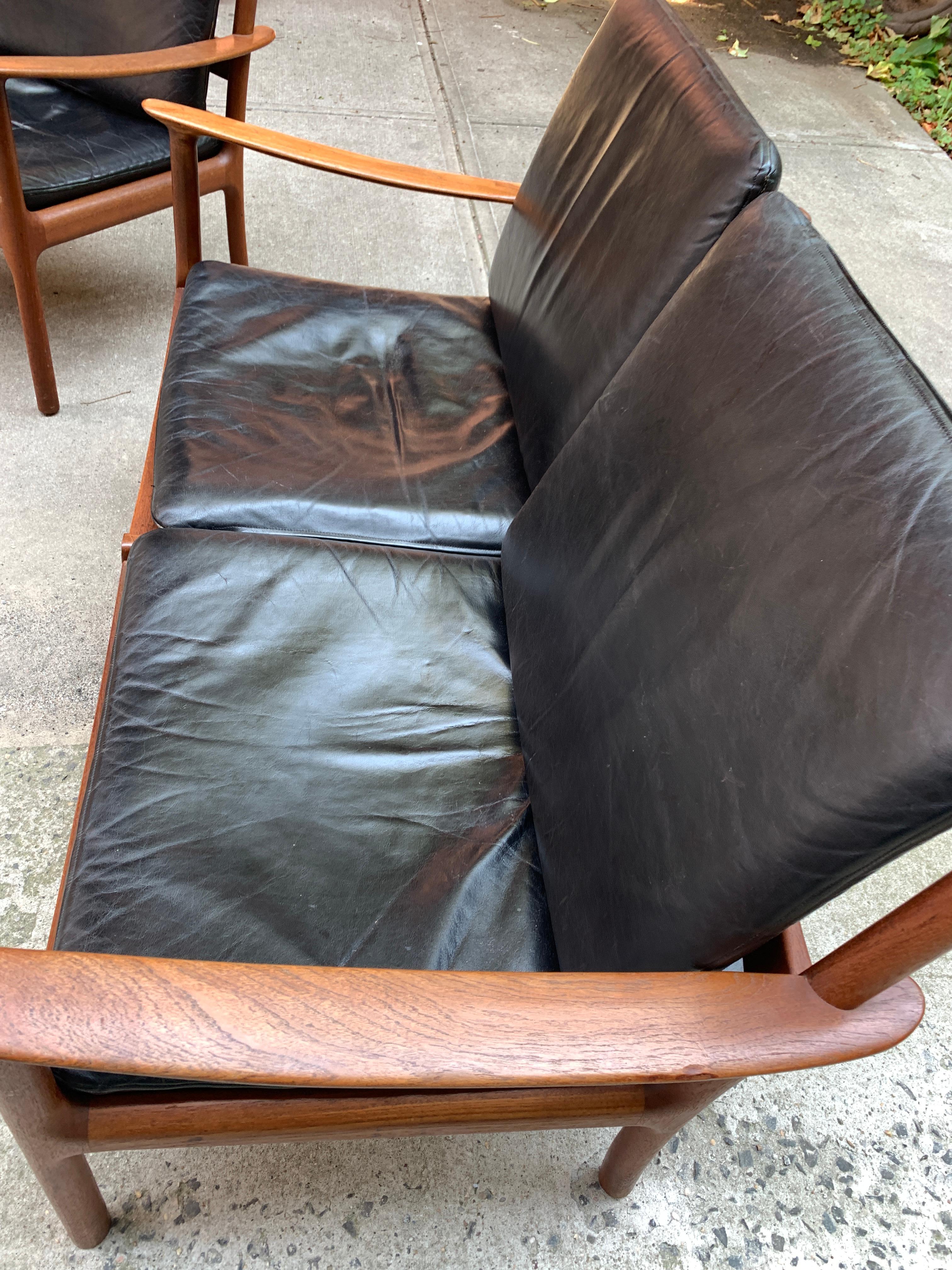 Midcentury Black Leather Sofa Set 1