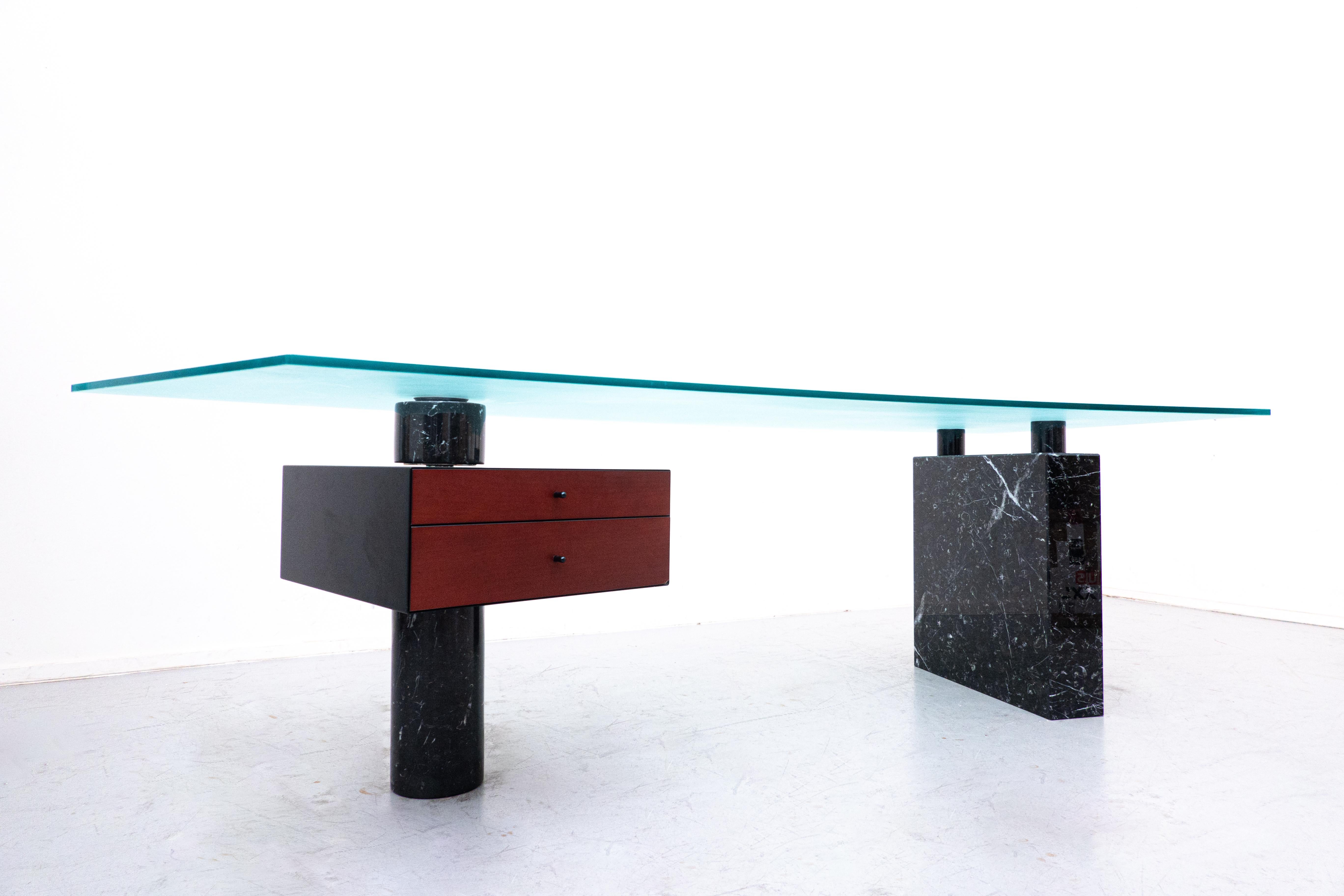 Mid-century black marble and glass desk by Peter Draenert - Germany 1970s.