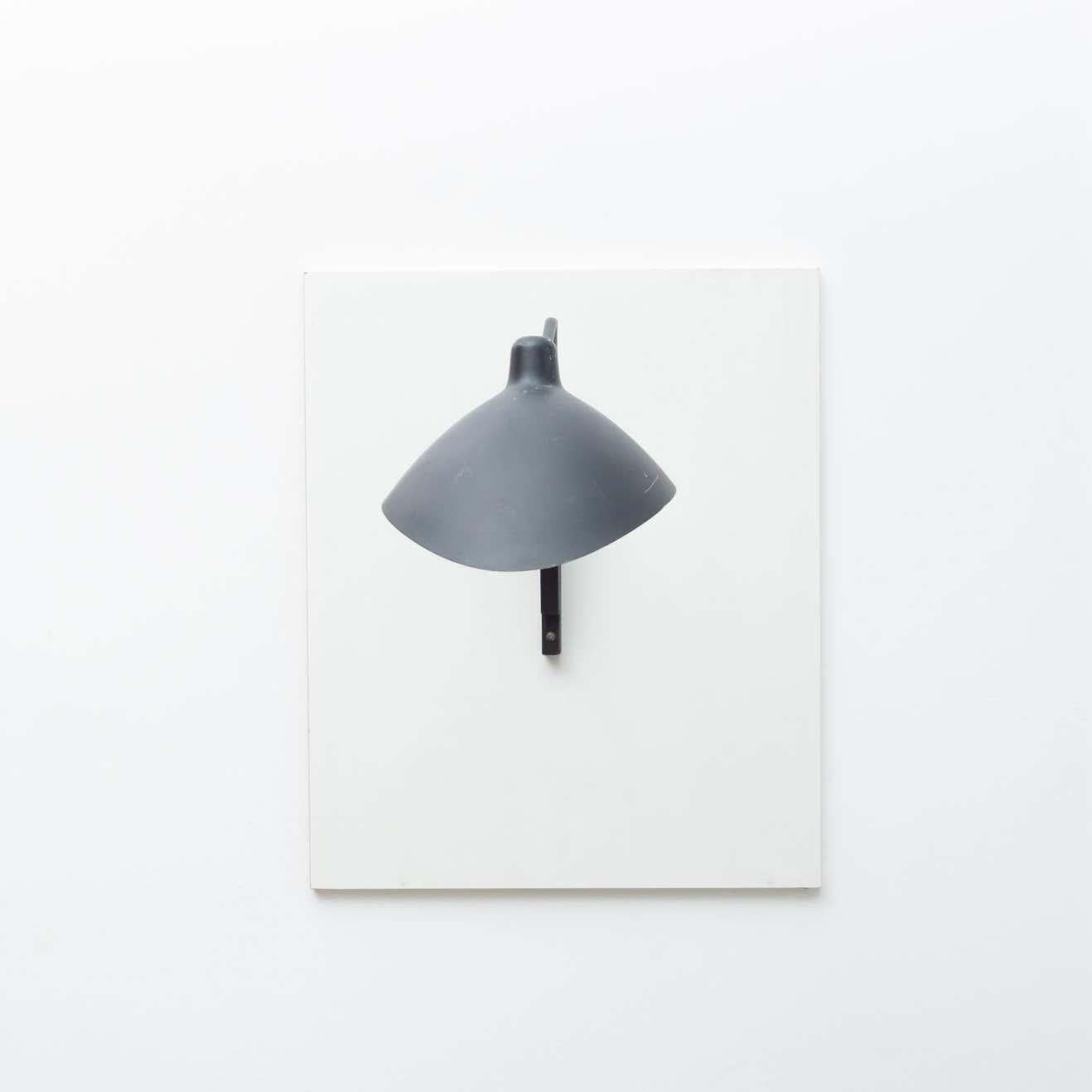 Mid-Century Modern Mid-Century Black Metal Wall Lamp in the Style of Serge Mouille, circa 1950 For Sale