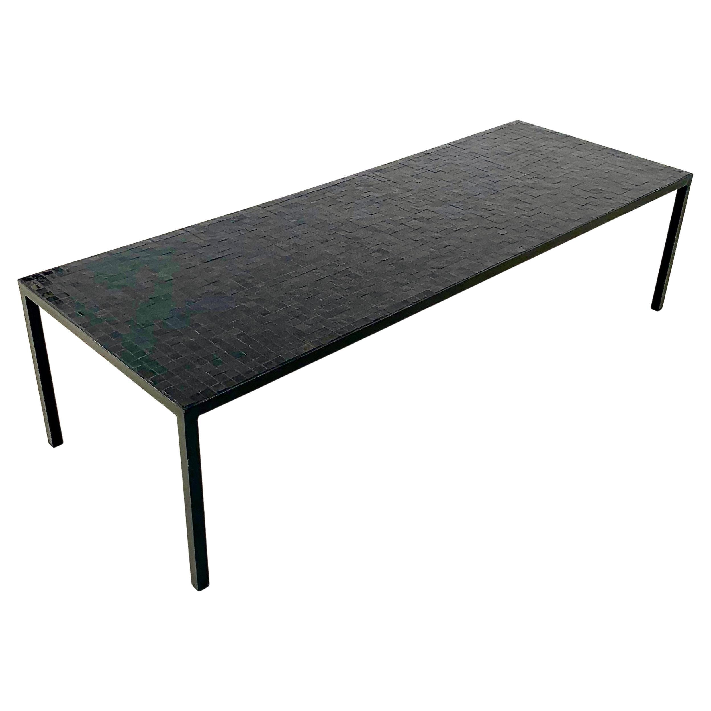 Table basse en mosaïque noire par Berthold Muller, vers 1960, Allemagne.