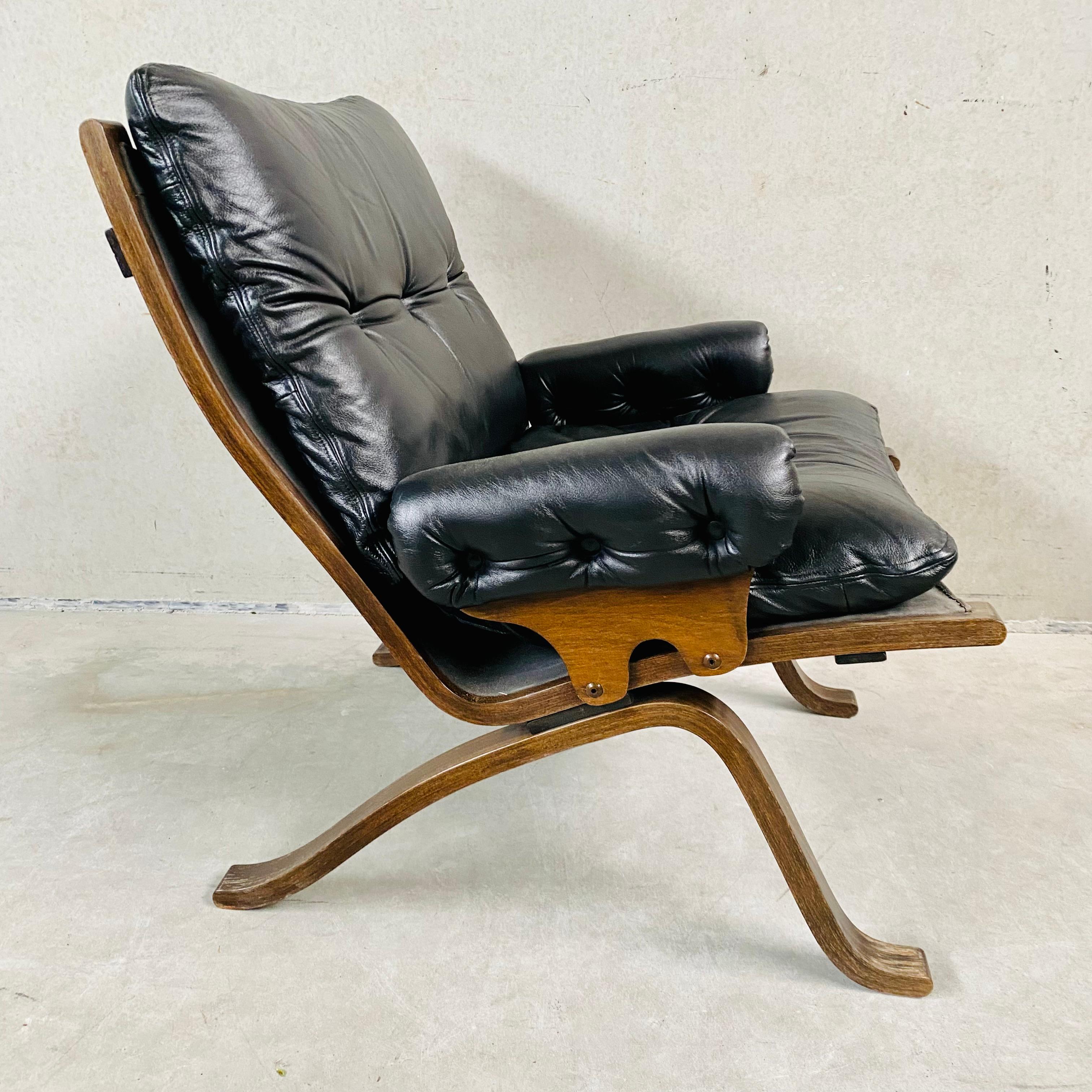 Chaise longue Siesta noire du milieu du siècle par Ingmar Relling pour Westnofa, Norvège 196 Bon état - En vente à DE MEERN, NL