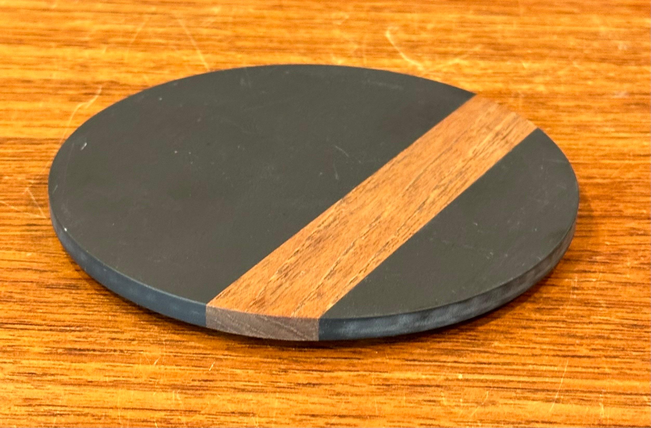 Mid-Century Black Slate and Teak Trivet by Harpswell House In Good Condition For Sale In San Diego, CA