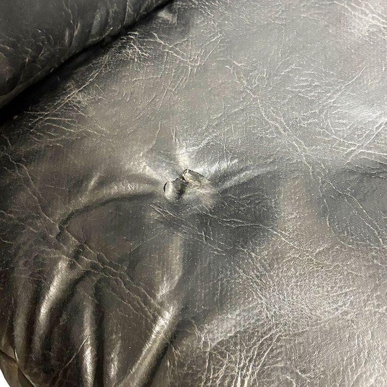 Sillón giratorio de hierro negro de mediados de siglo con otomana by Homecrest en venta 3