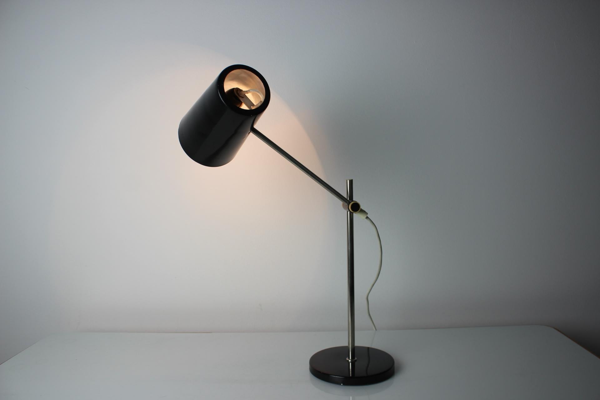 Mid-Century Black Table Lamp, 1970's For Sale 4