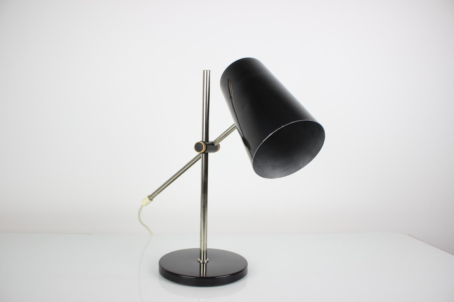 Lampe de table noire mi-siècle, années 1970 en vente 5