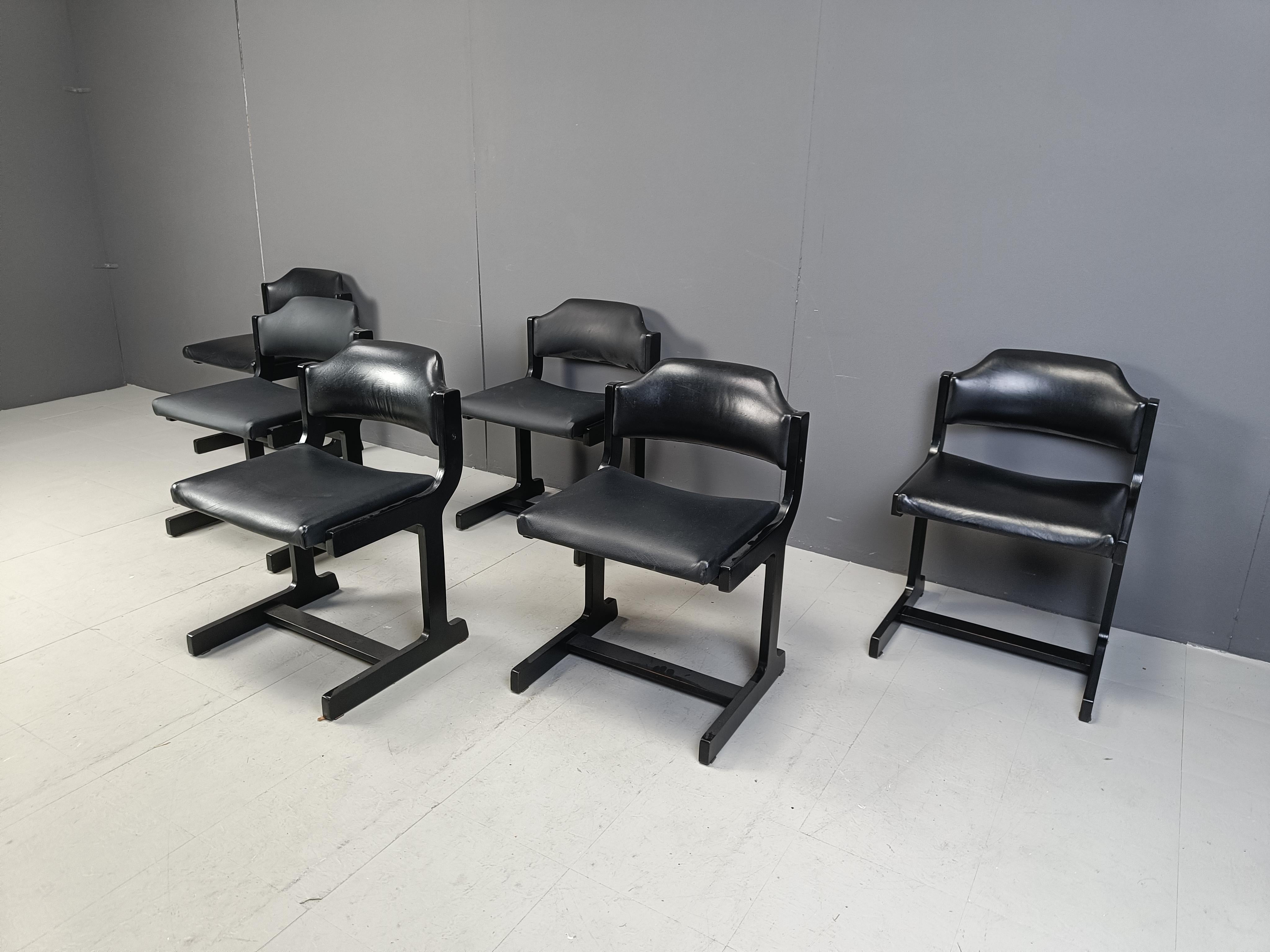 Mid century black wooden space age dining chairs, 1970s In Good Condition In Leuven, Vlaams Gewest