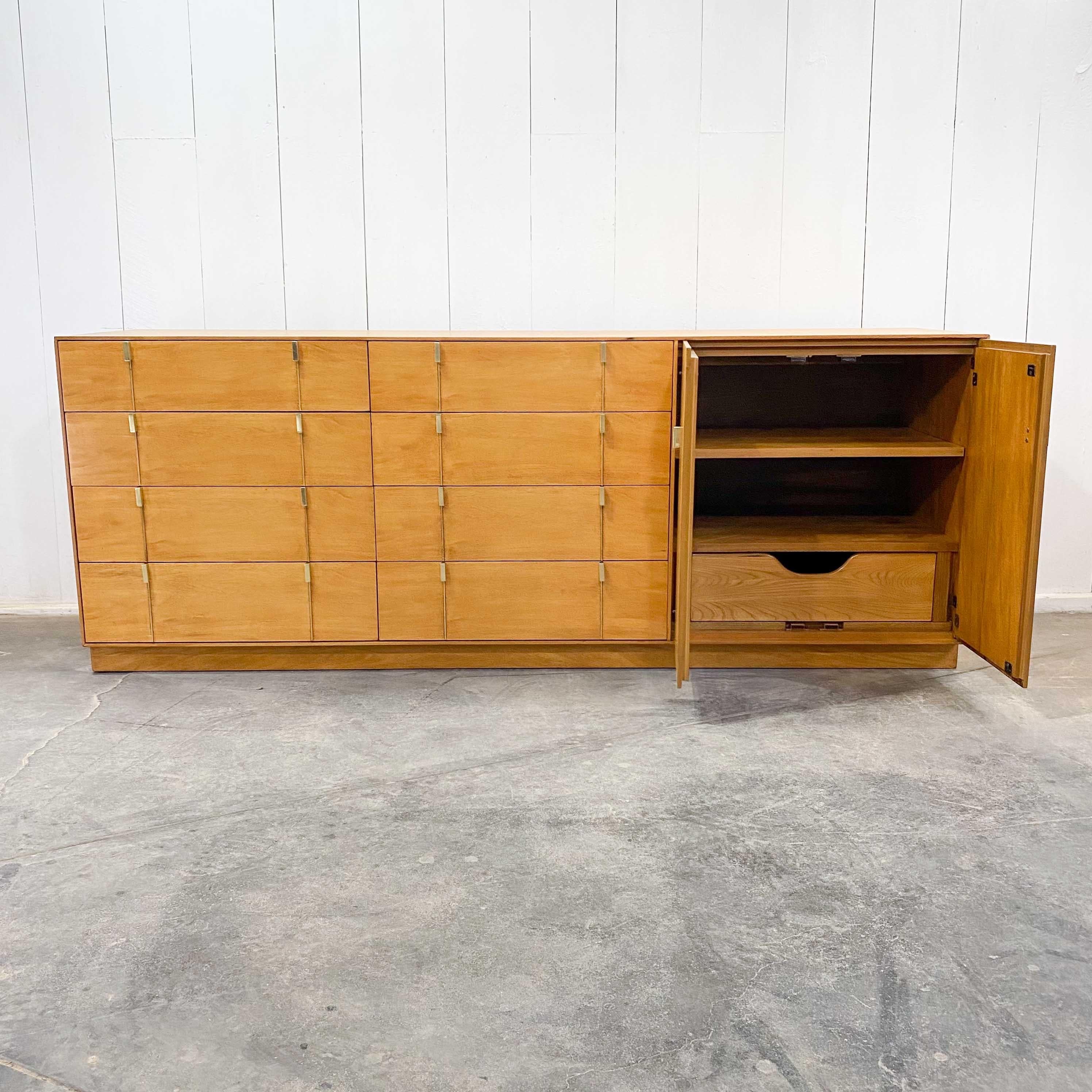 Midcentury Bleached Mahogany Dresser Sideboard Hickory Manufacturing NC, 1983 In Good Condition In Camden, ME