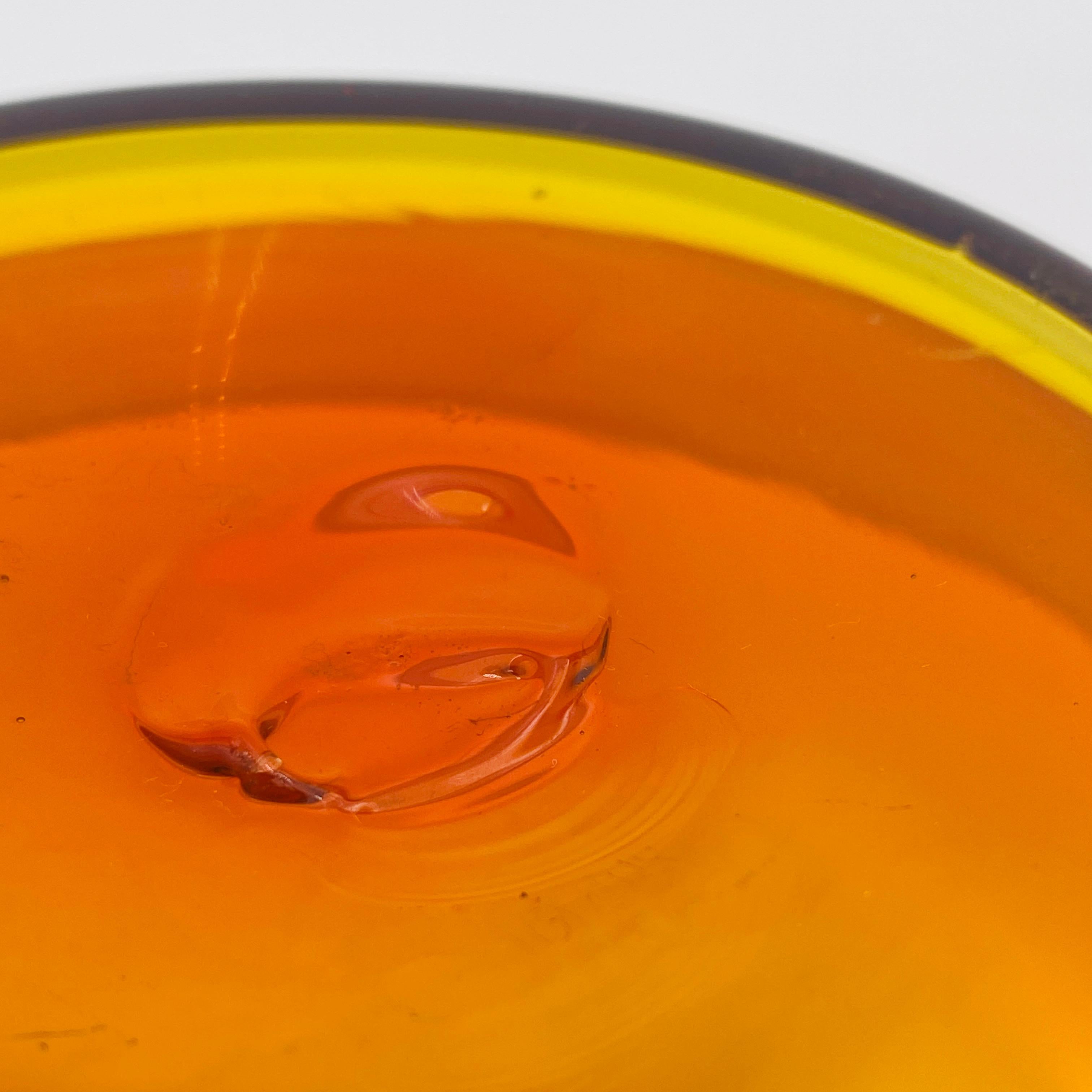Verre Mid Century Blenko Glass Bowl Amberina 1950s en vente