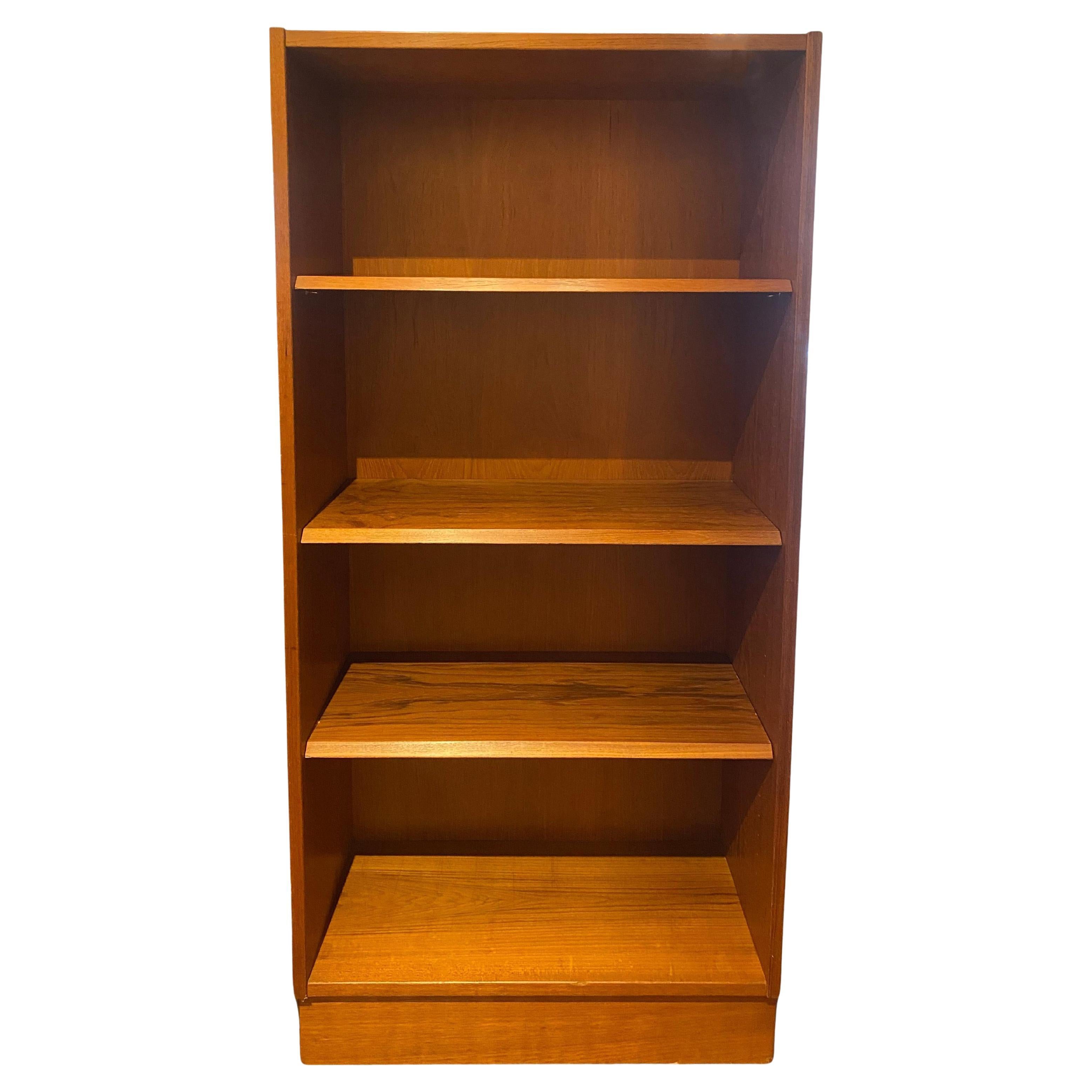 Mid-Century Bücherregal Nussbaum blond