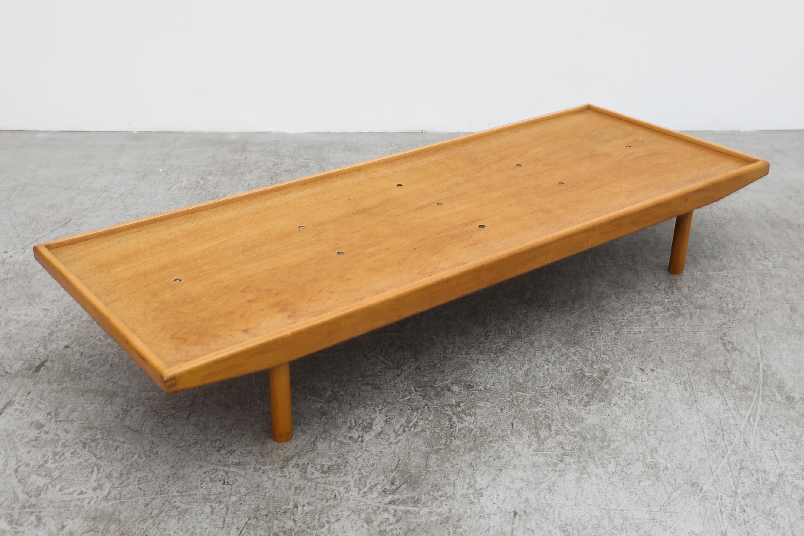 Mid-Century Blonde Charlotte Perriand Inspired Daybed 4