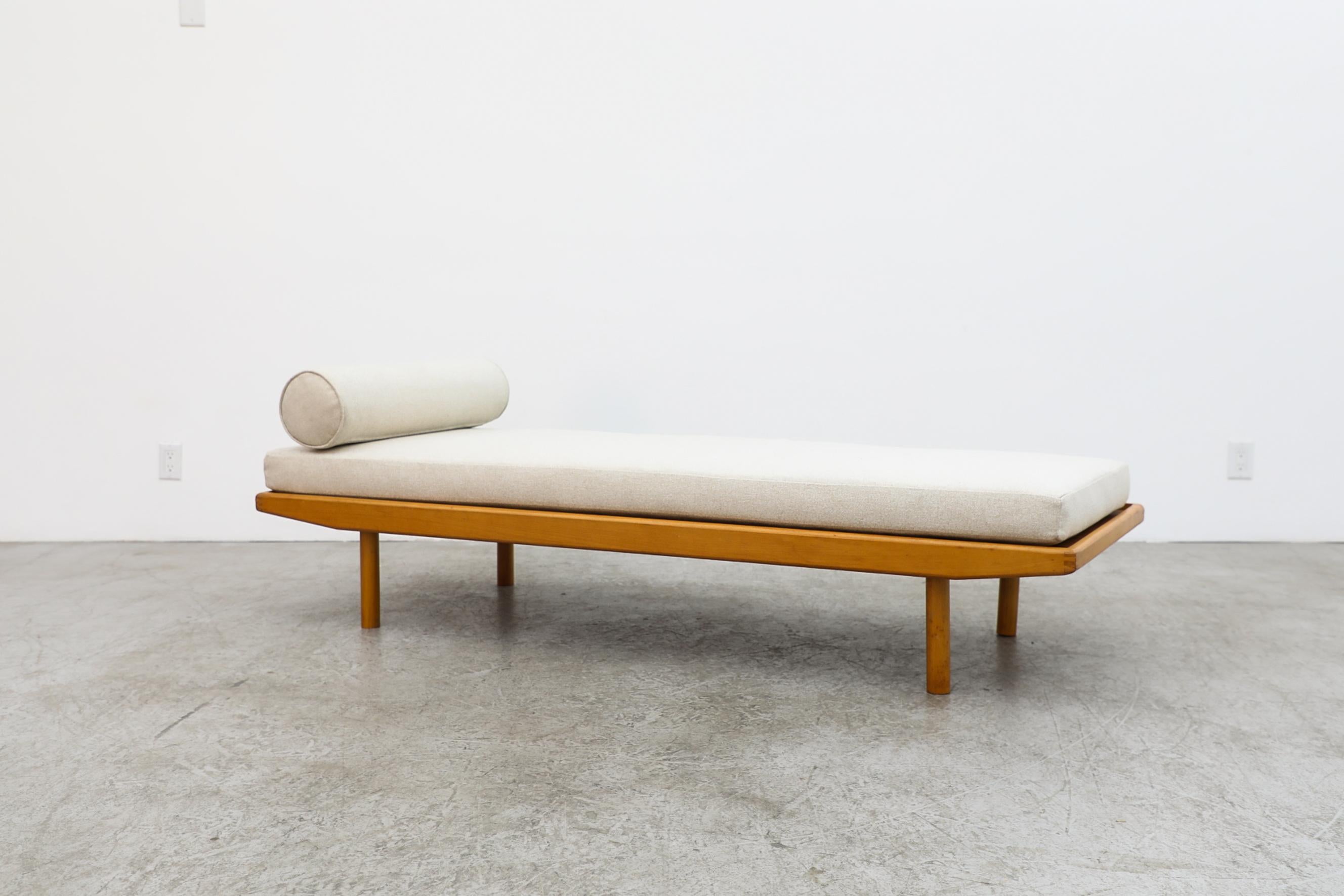 daybed perriand