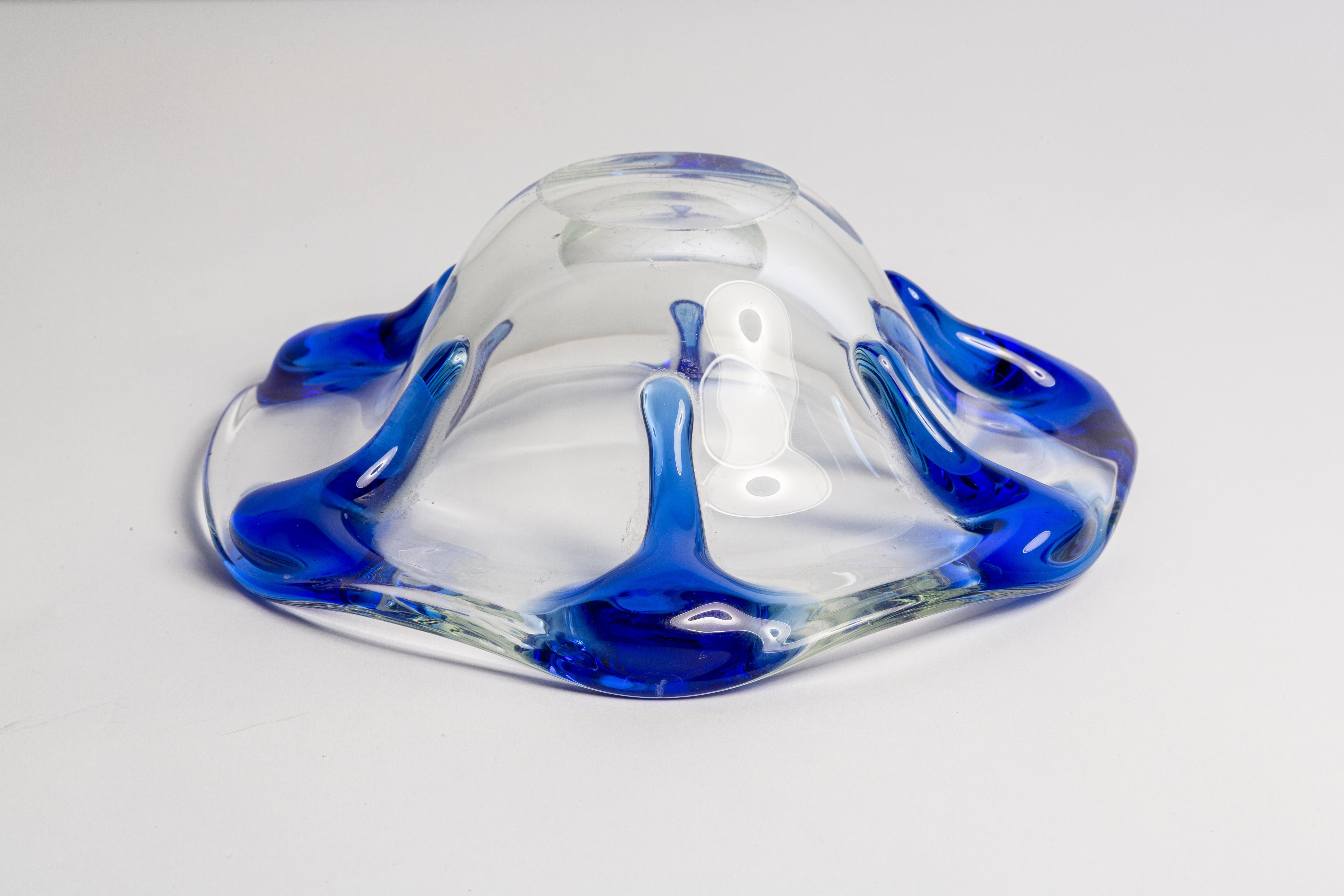 Mid Century Blue and Transparent Glass Bowl Ashtray Element, Italy, 1970s For Sale 1