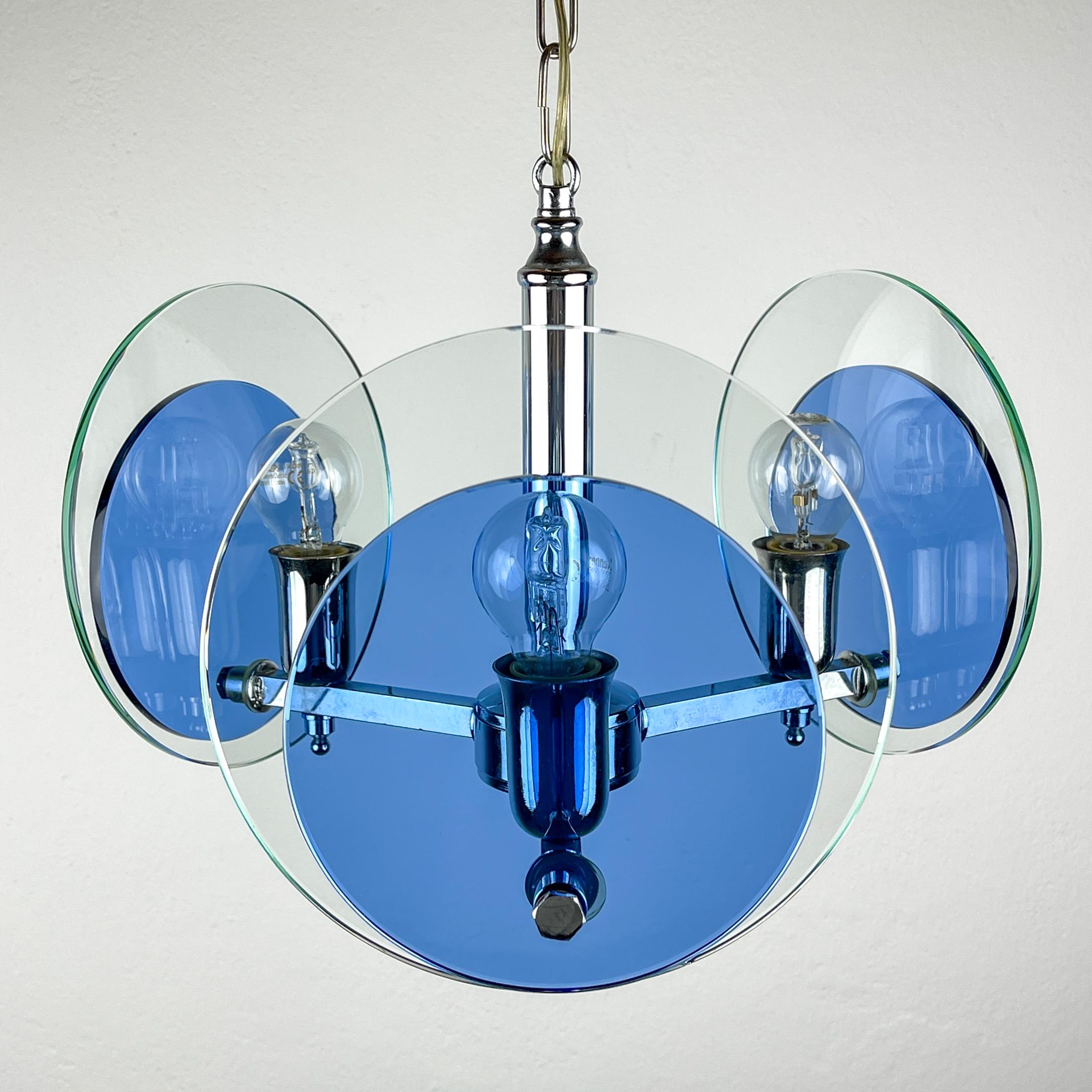 Lampe suspendue en verre d'art bleu du milieu du siècle par Veca, Italie, années 1970 Bon état - En vente à Miklavž Pri Taboru, SI