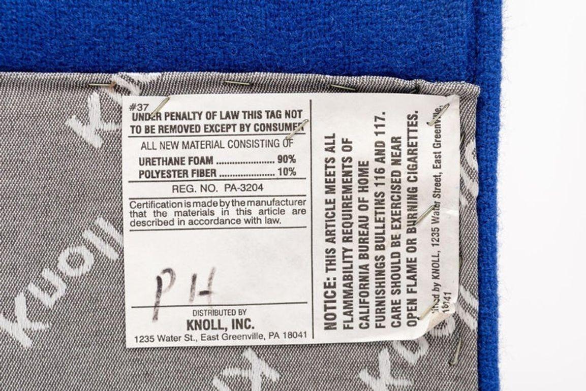 Blaue Brünner Stühle aus der Mitte des Jahrhunderts von Mies van der Rohe für Knoll 2006 im Angebot 3