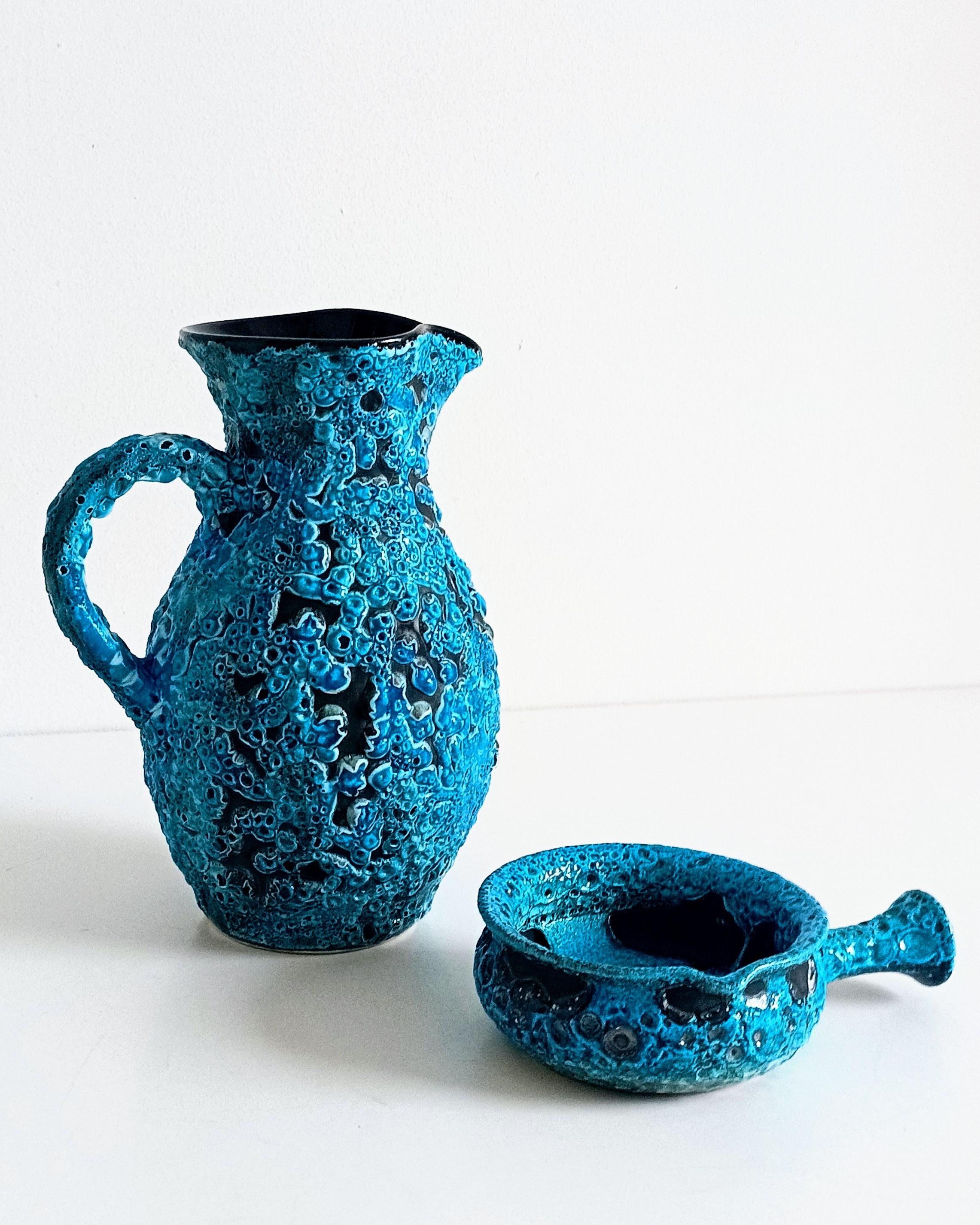 Céramiques bleues du milieu du siècle par Charles Cart ¨Emaux des Glaciers¨, France, années 1960 Excellent état - En vente à Valencia, VC