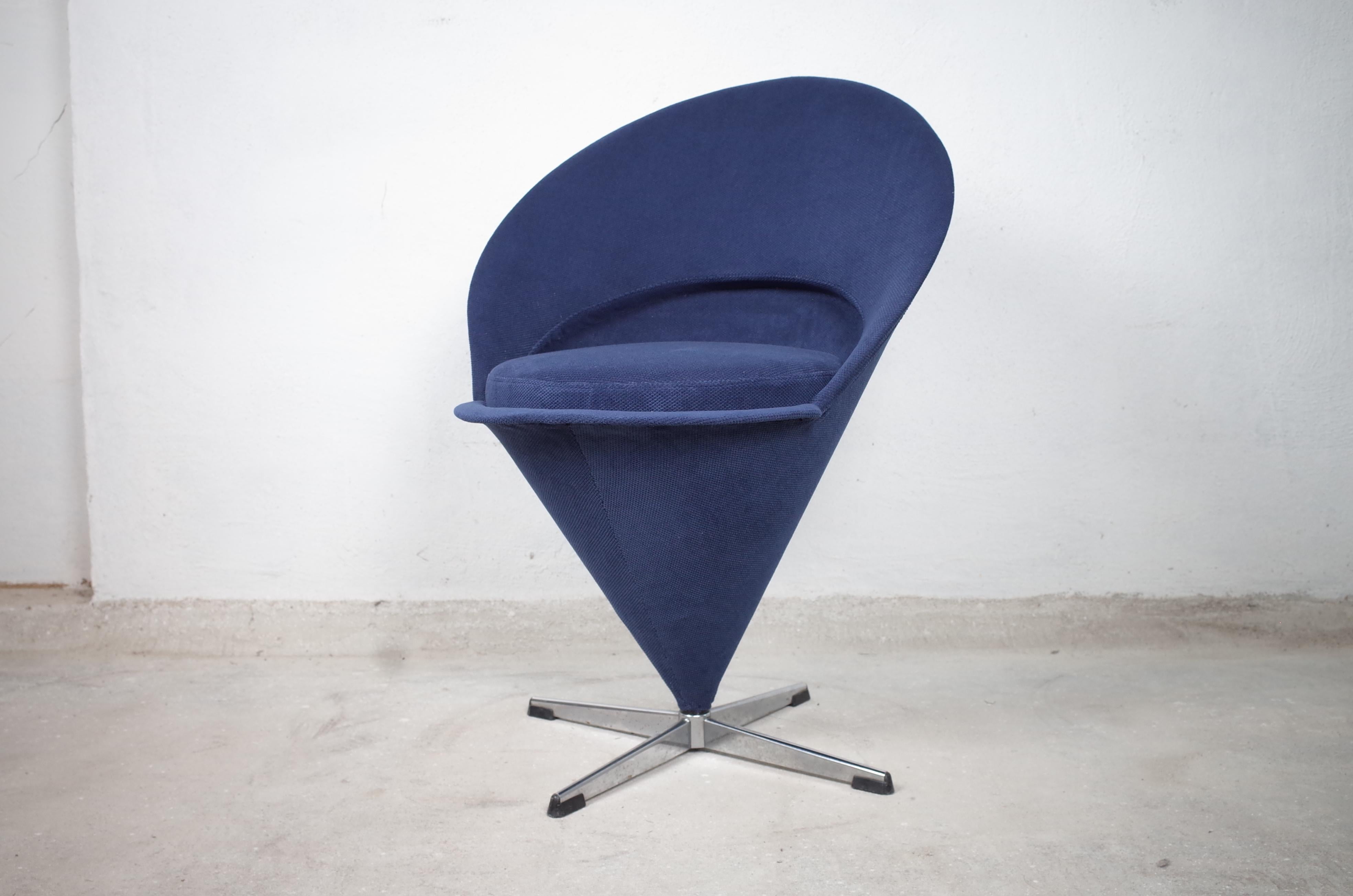 Midcentury Blue Cone Chair by Verner Panton, 1960s For Sale 3