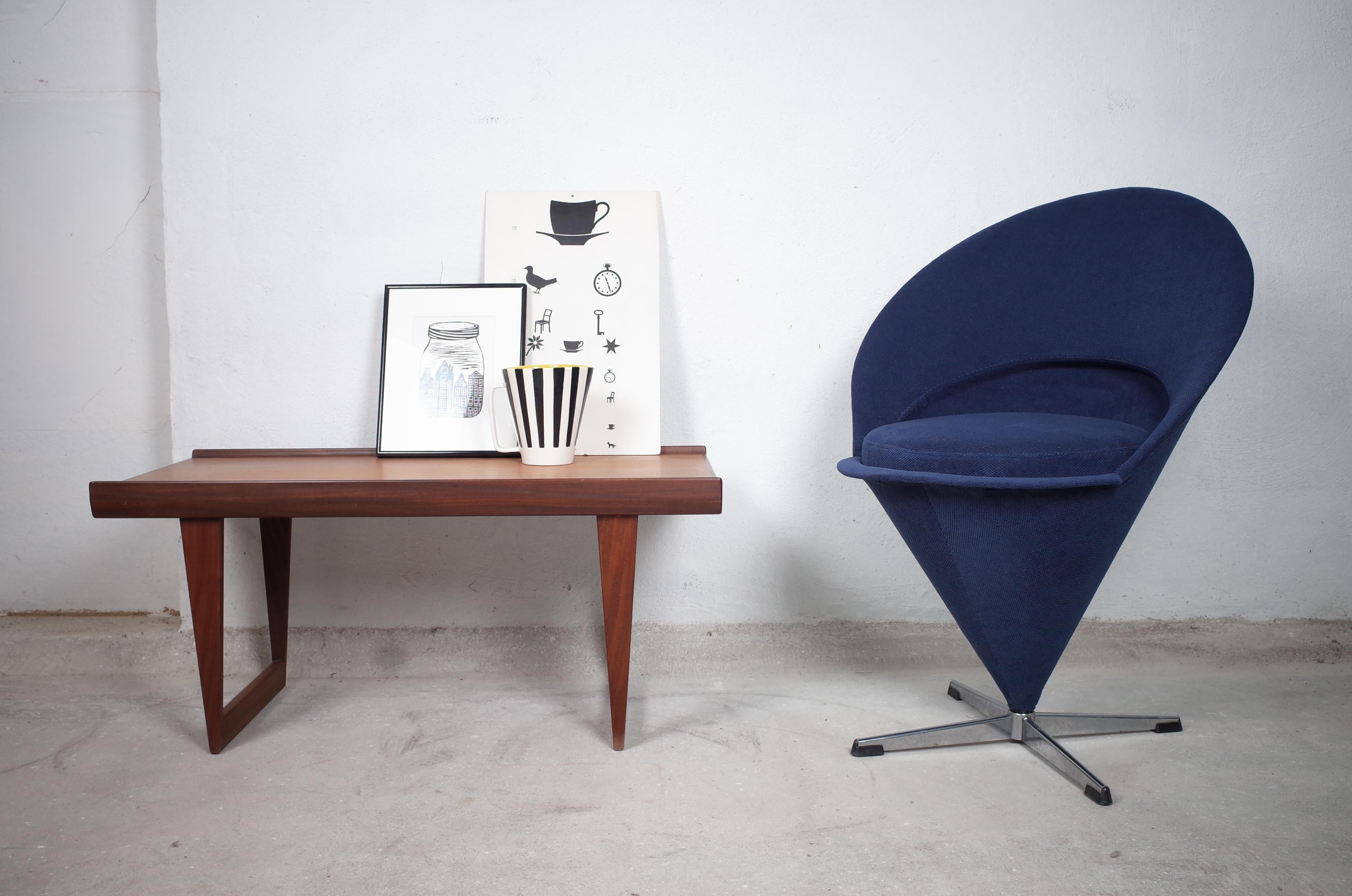 Midcentury Blue Cone Chair by Verner Panton, 1960s For Sale 5