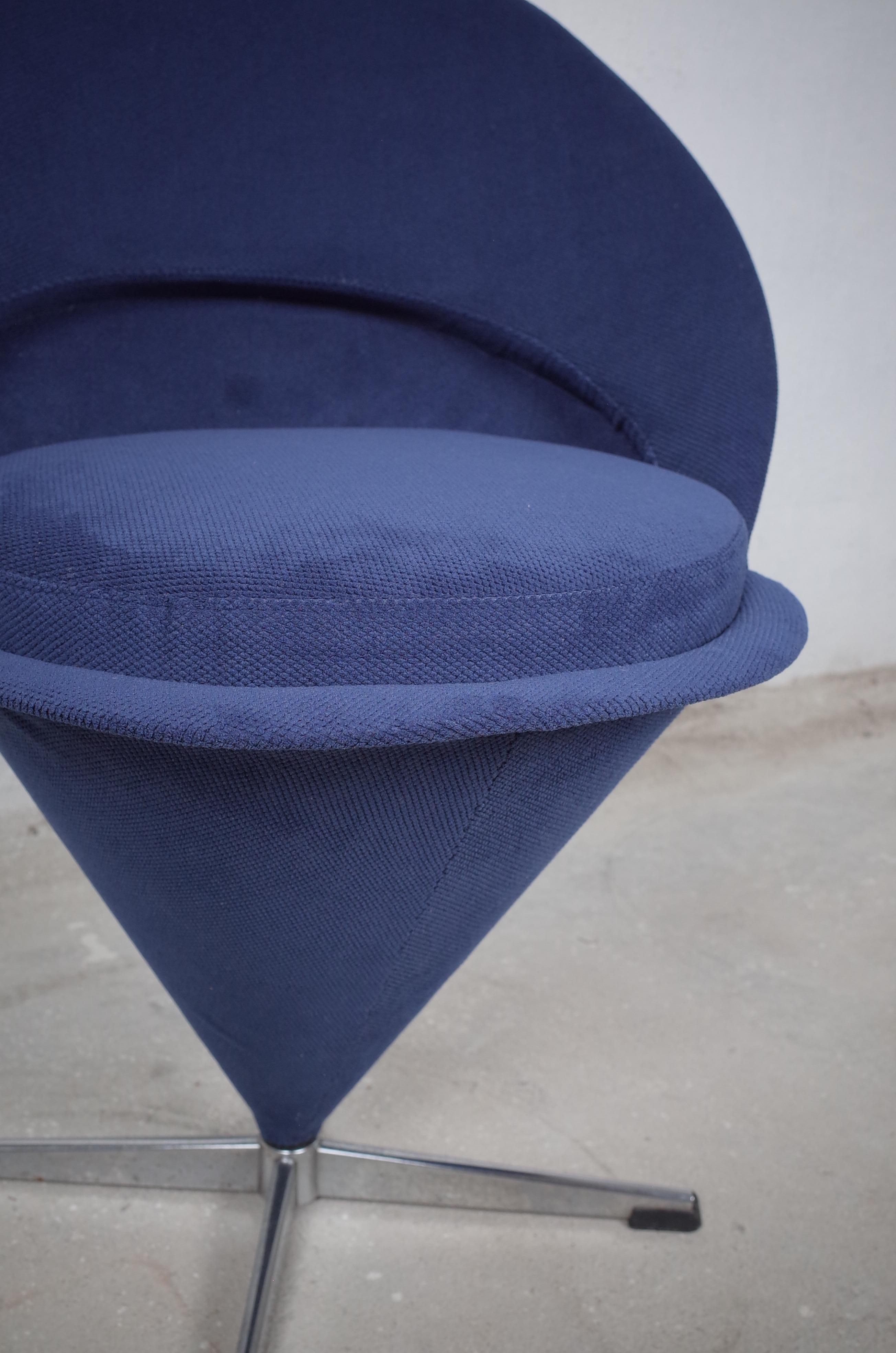 Midcentury Blue Cone Chair by Verner Panton, 1960s For Sale 2