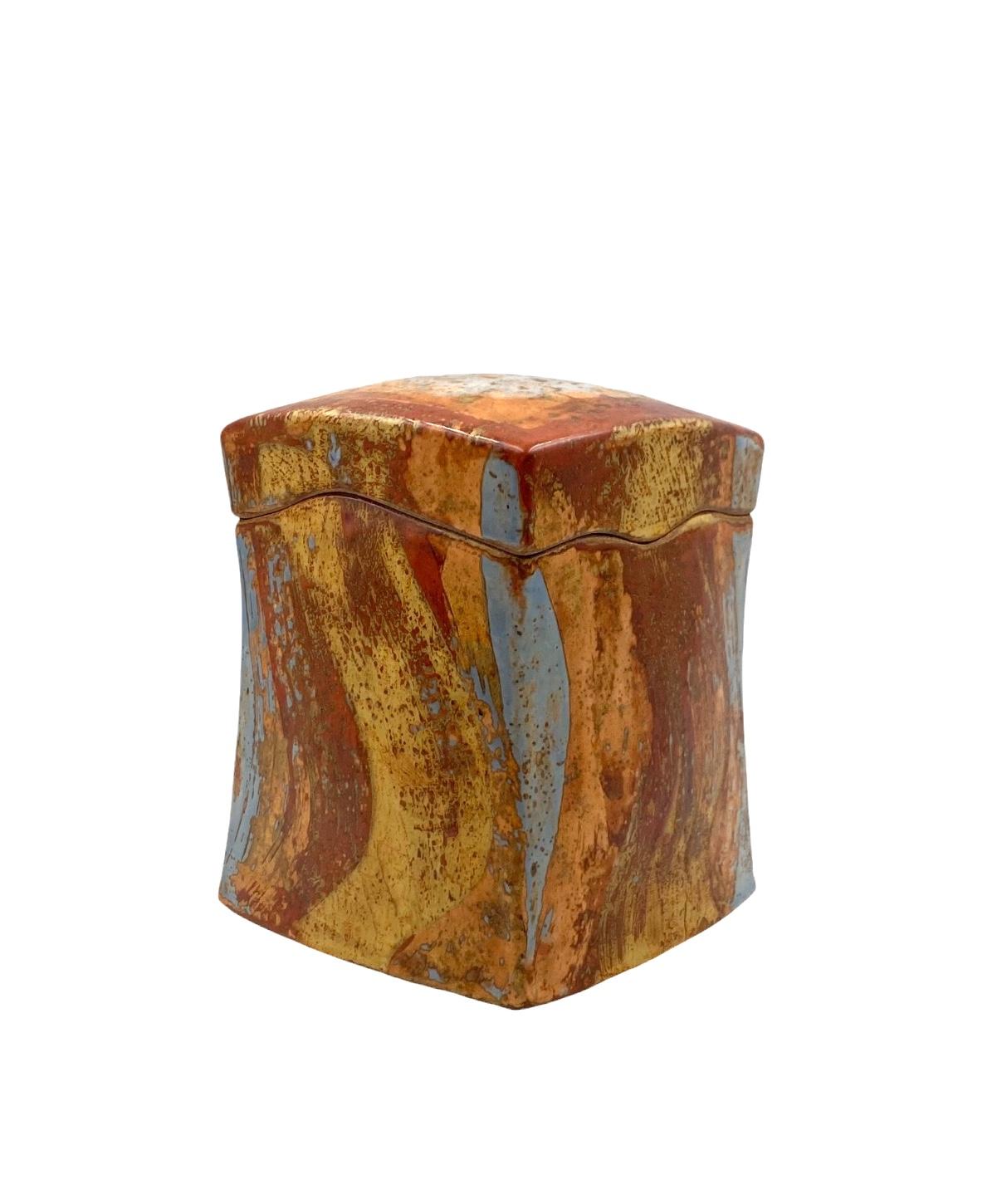 French Vase en faïence bleue du milieu du siècle, France années 1960 en vente