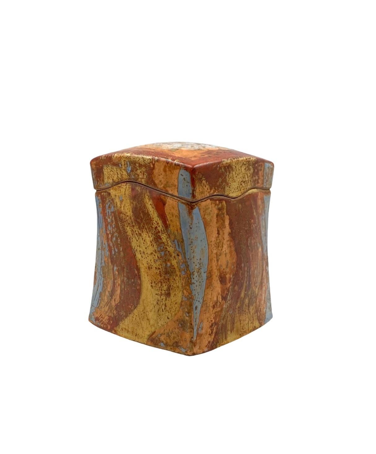 Mid-20th Century Vase en faïence bleue du milieu du siècle, France années 1960 en vente