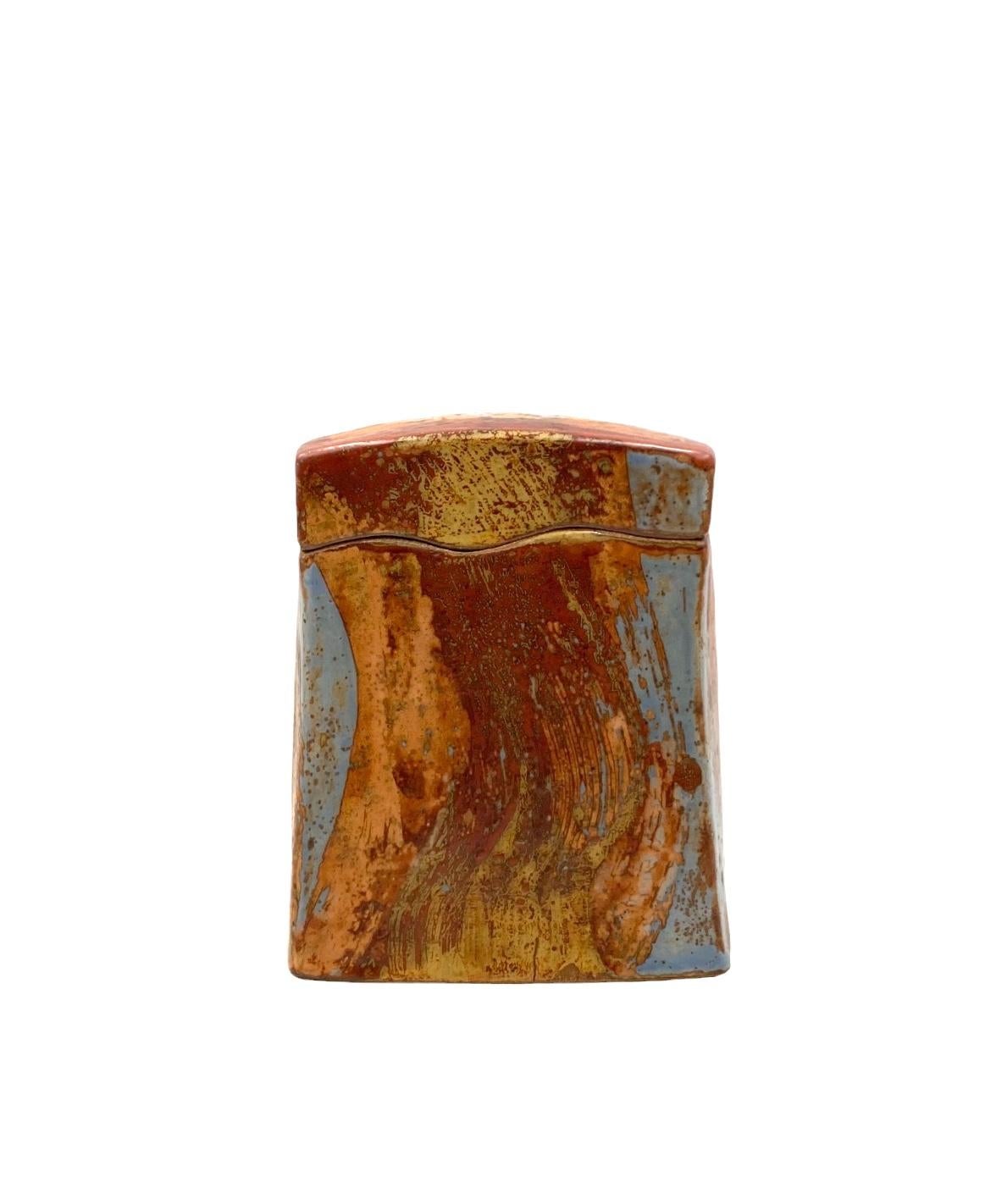Céramique Vase en faïence bleue du milieu du siècle, France années 1960 en vente