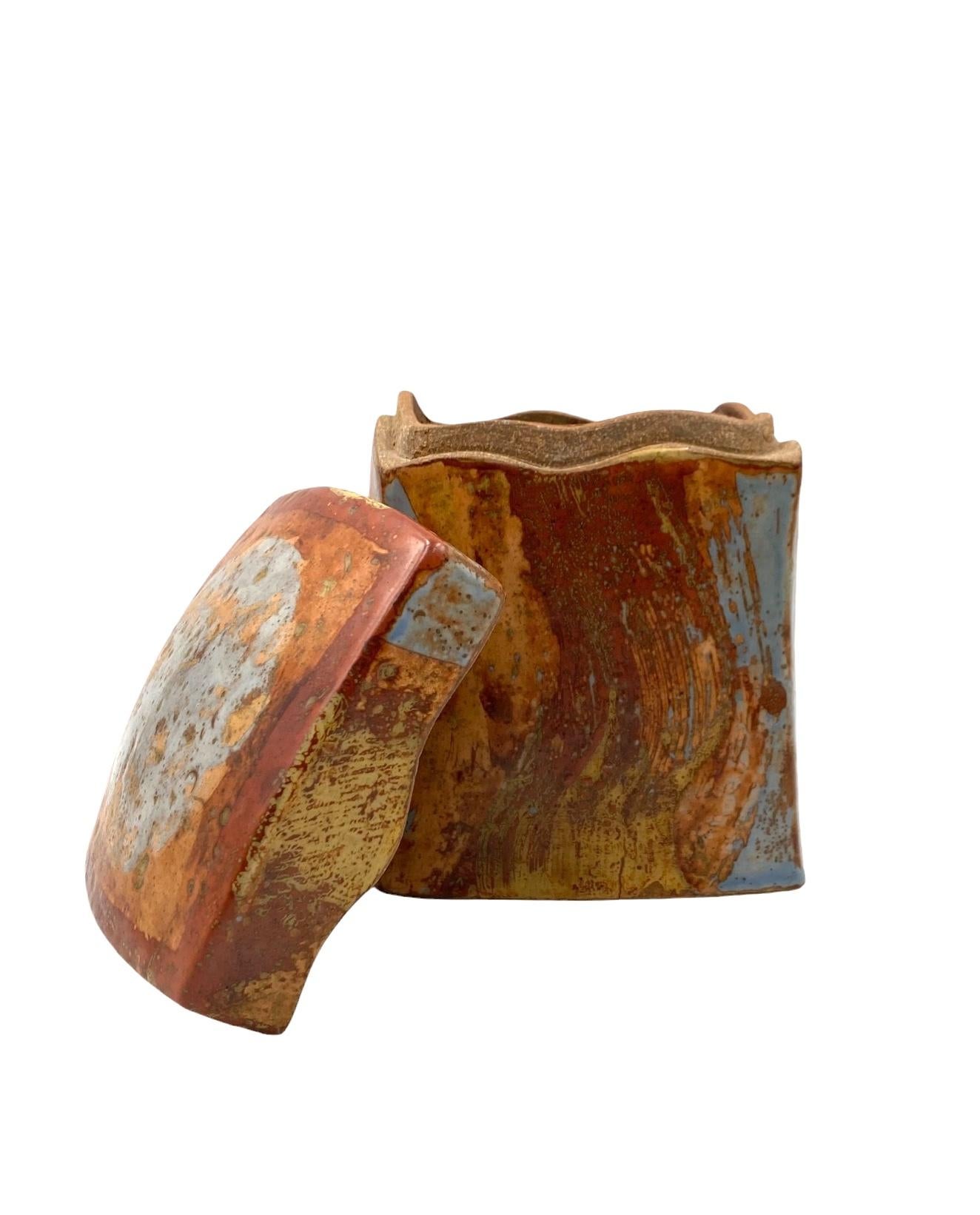 Vase en faïence bleue du milieu du siècle, France années 1960 en vente 2