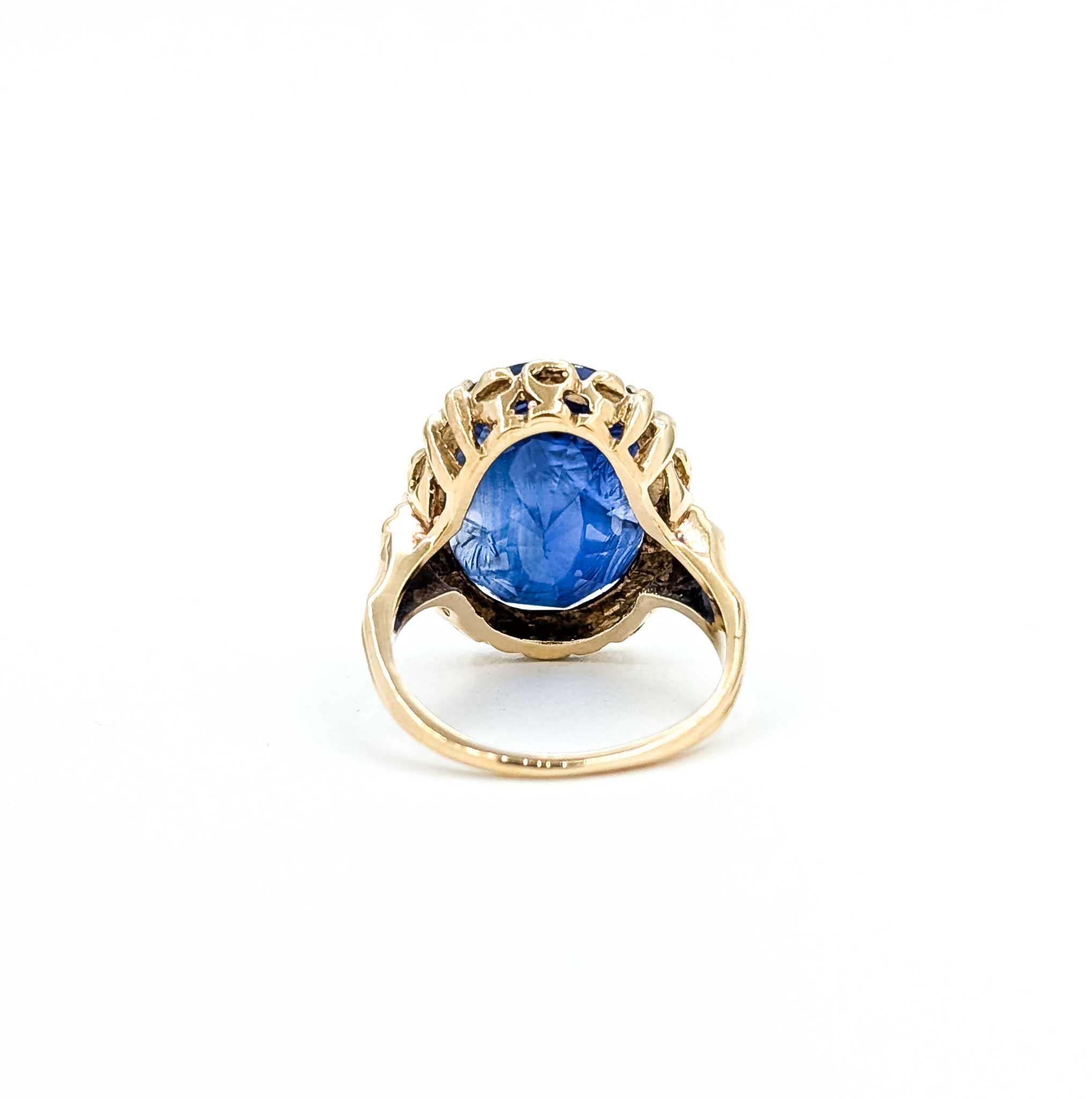Mid-Century Blue Glass Cameo 10k Yellow Gold Ring For Sale 3
