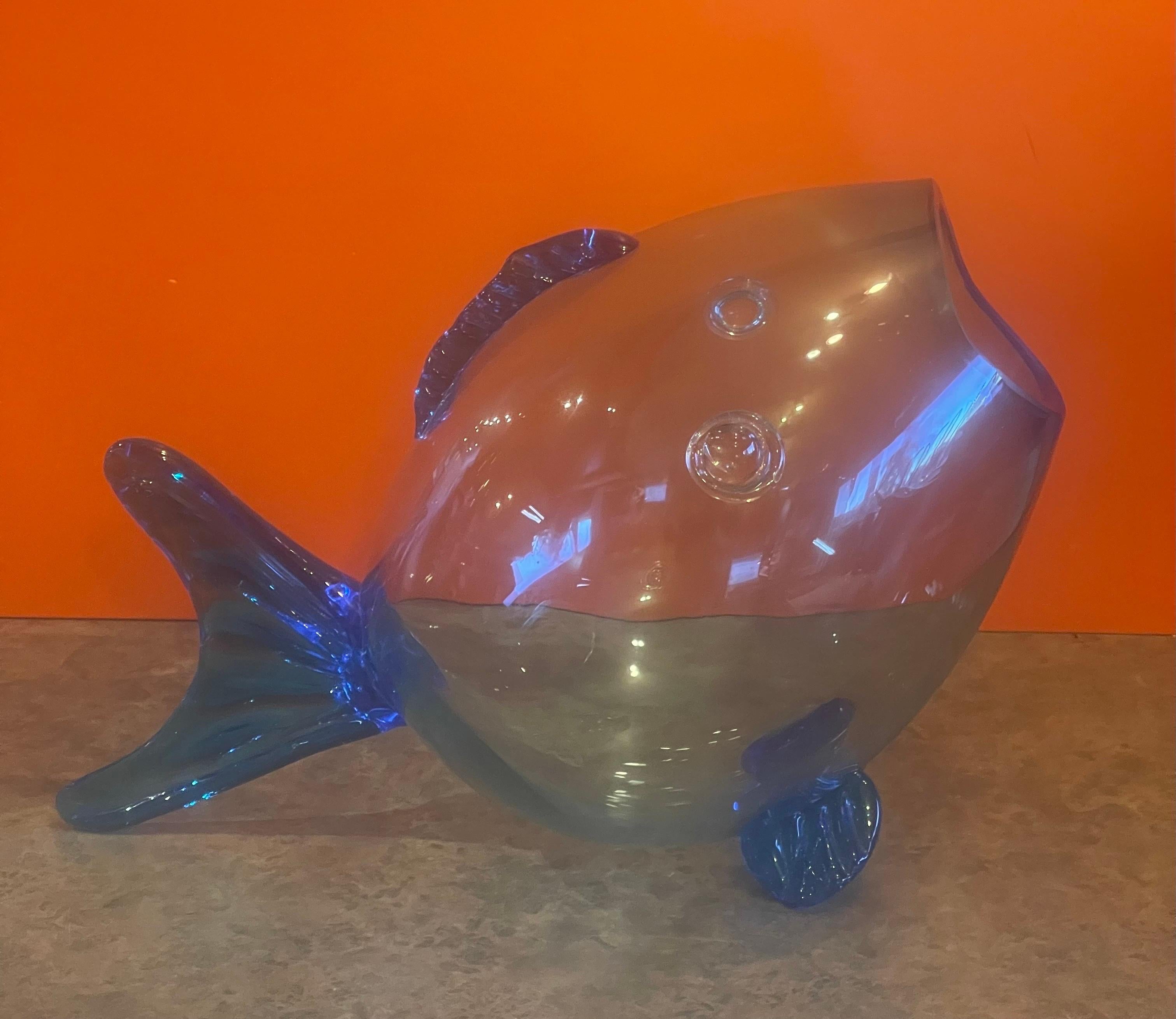 Mid-Century Blue Glass Fish Vase in the Style of Blenko Glass For Sale 1