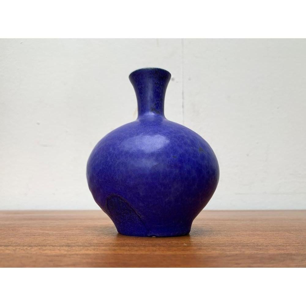 Mid-Century Blue Minimalist Vase, 1960s For Sale 4