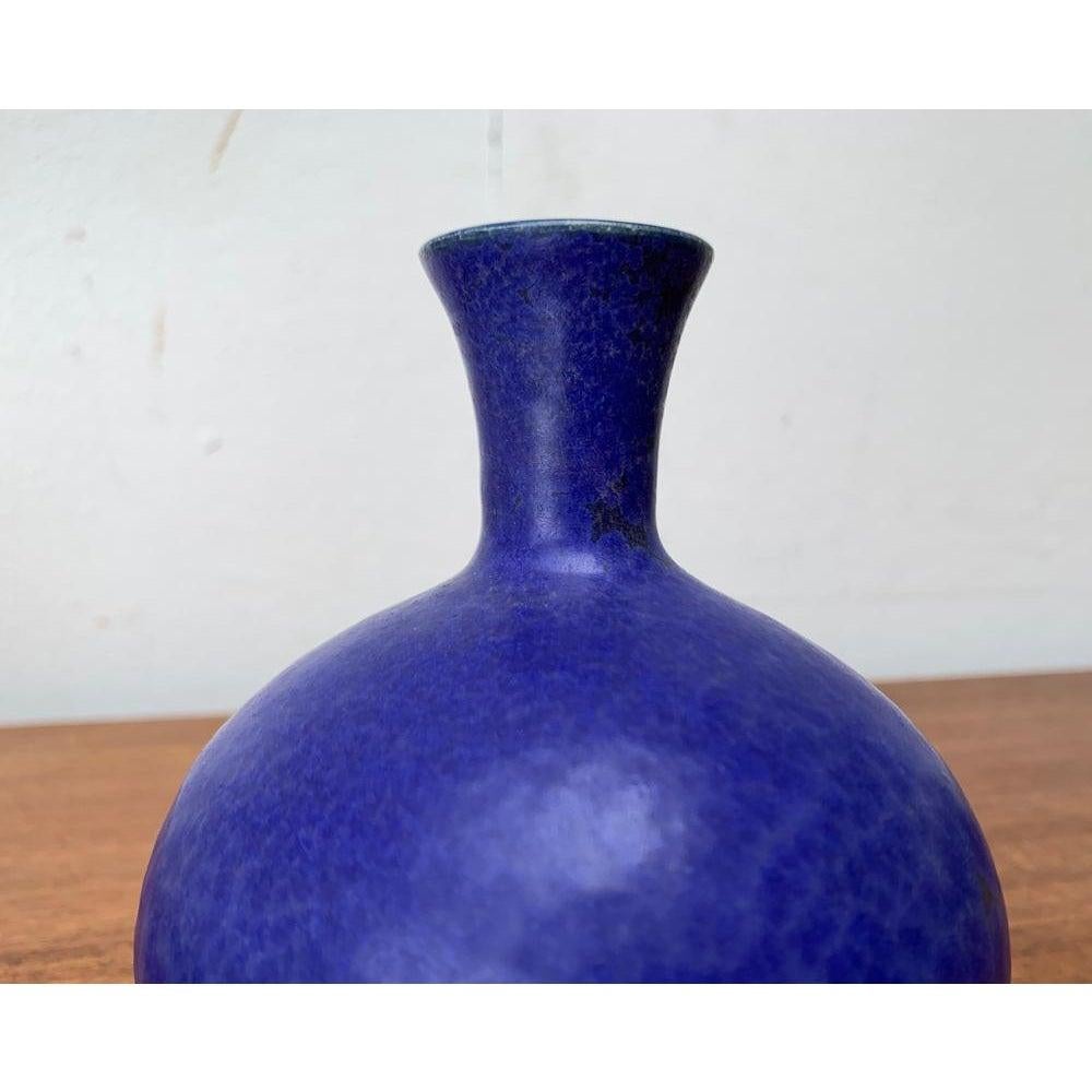 Mid-Century Blue Minimalist Vase, 1960s For Sale 1